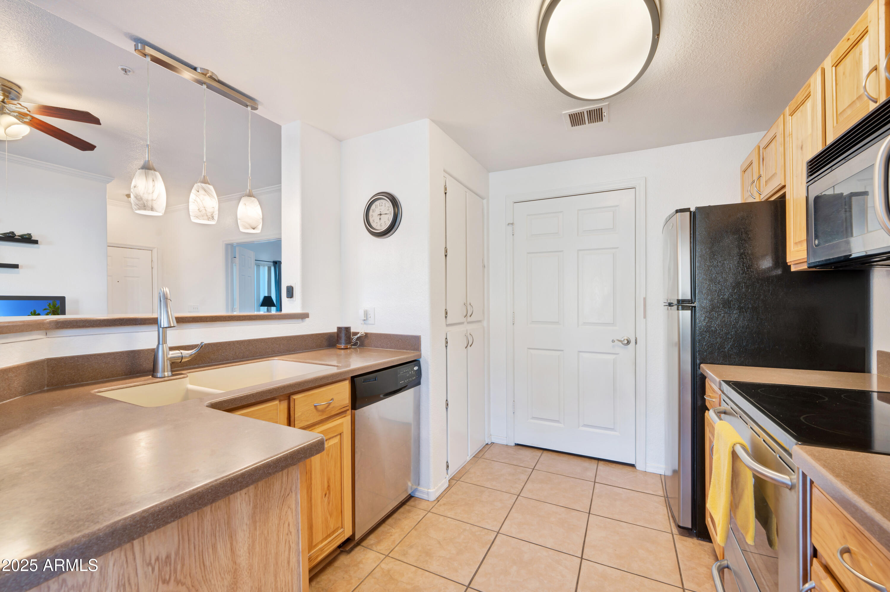 3236 E CHANDLER Boulevard 1076
