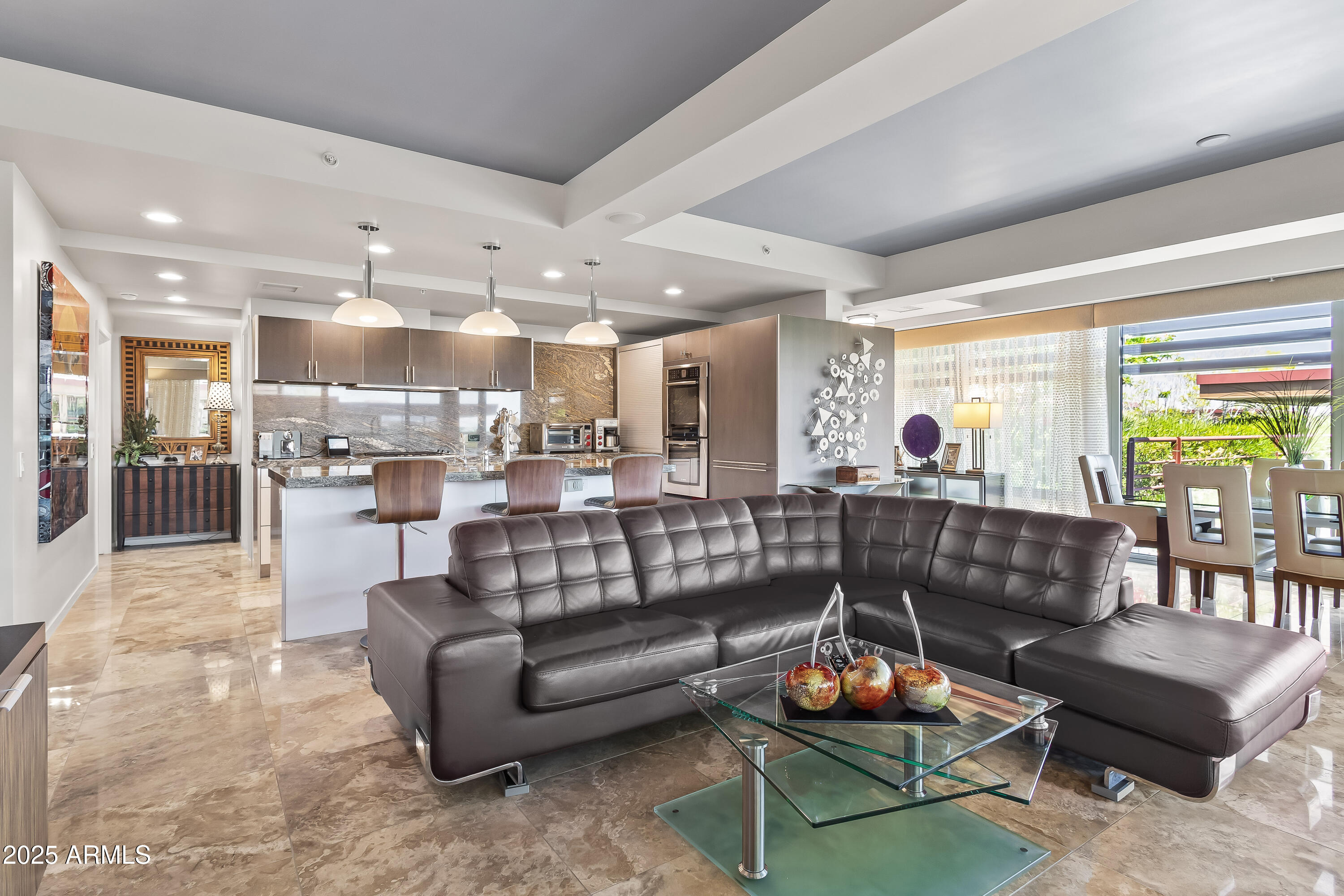 7131 E RANCHO VISTA Drive 7011