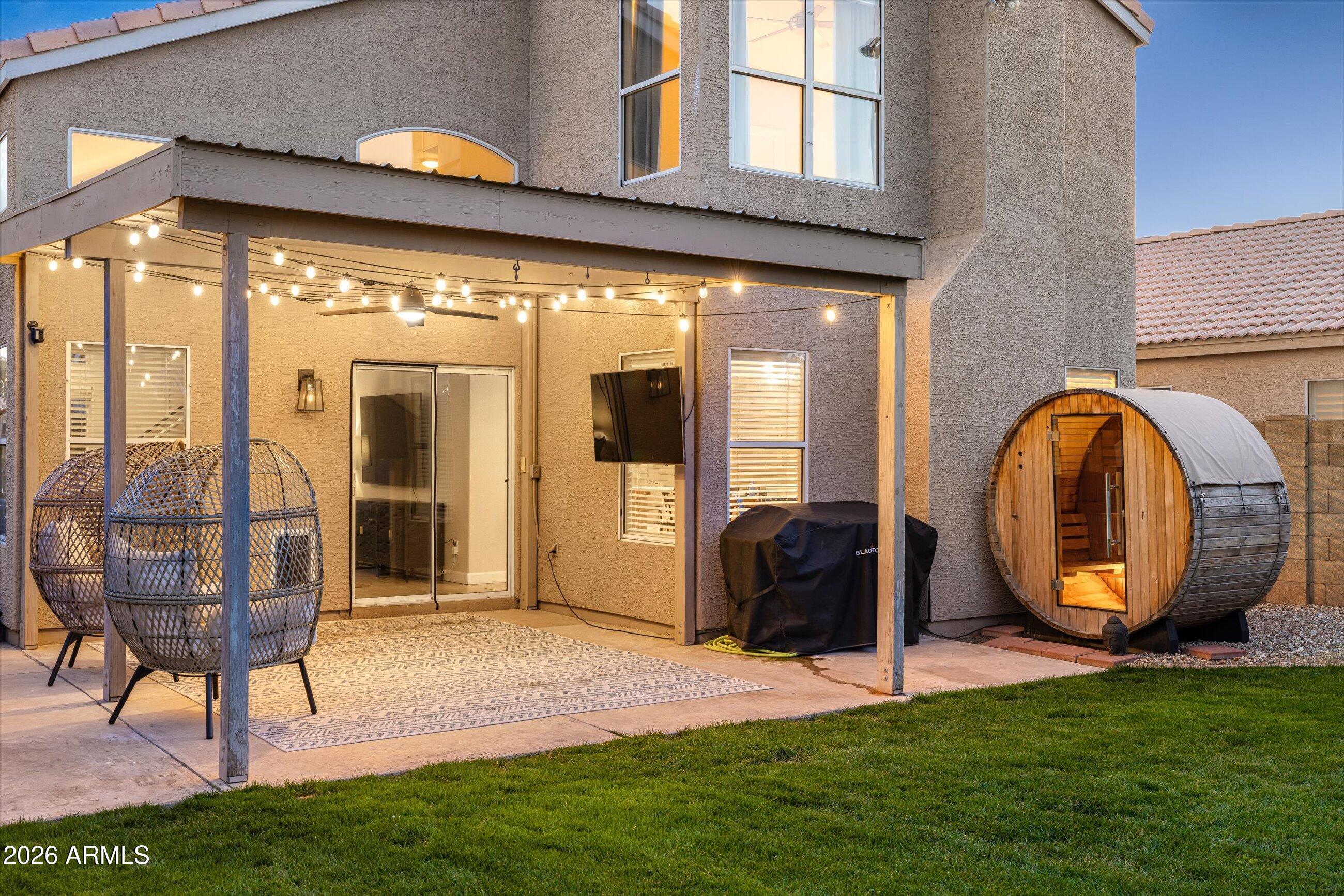 4758 E CHARLESTON Avenue