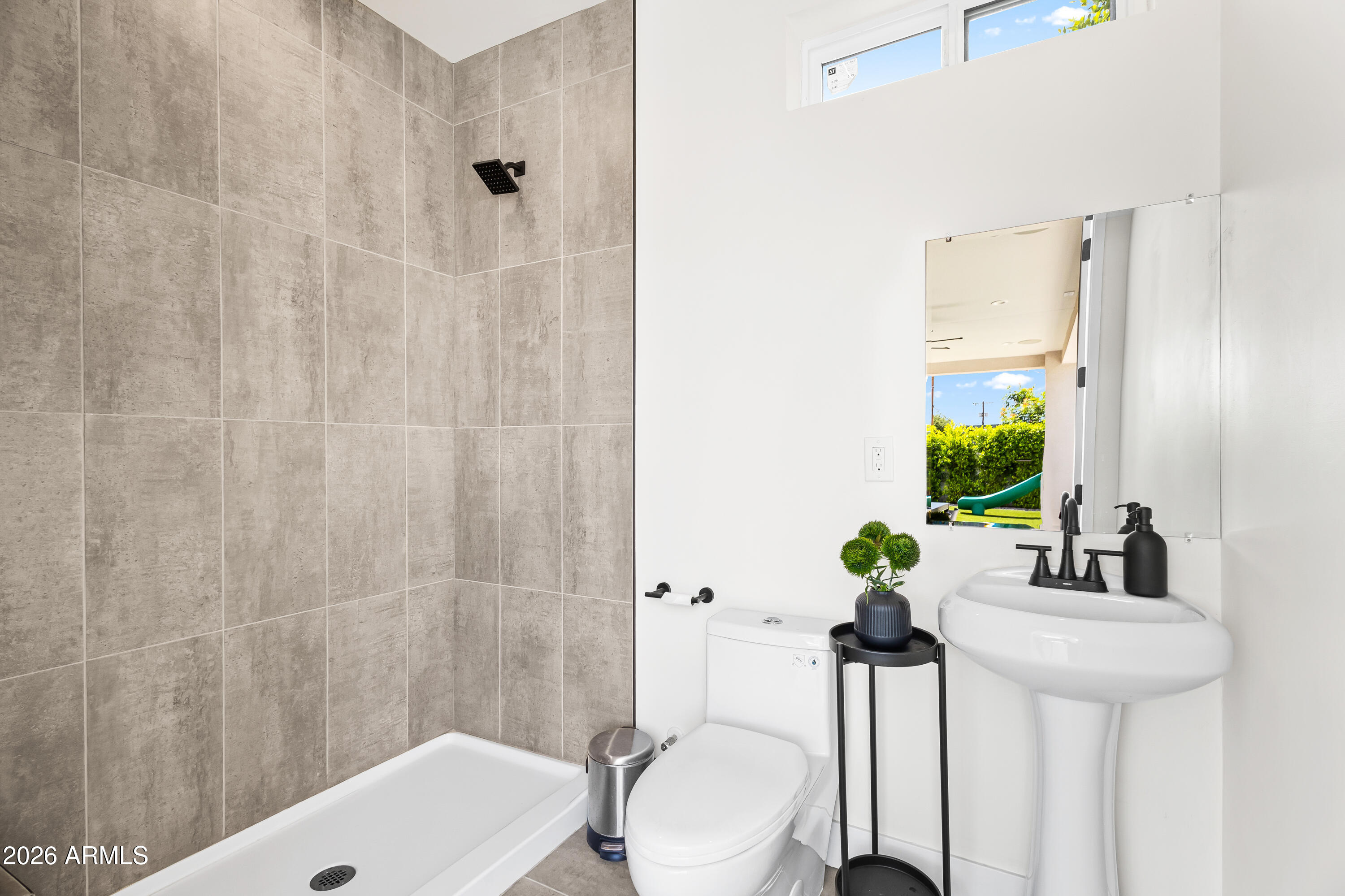 VOYLES TR - Residential