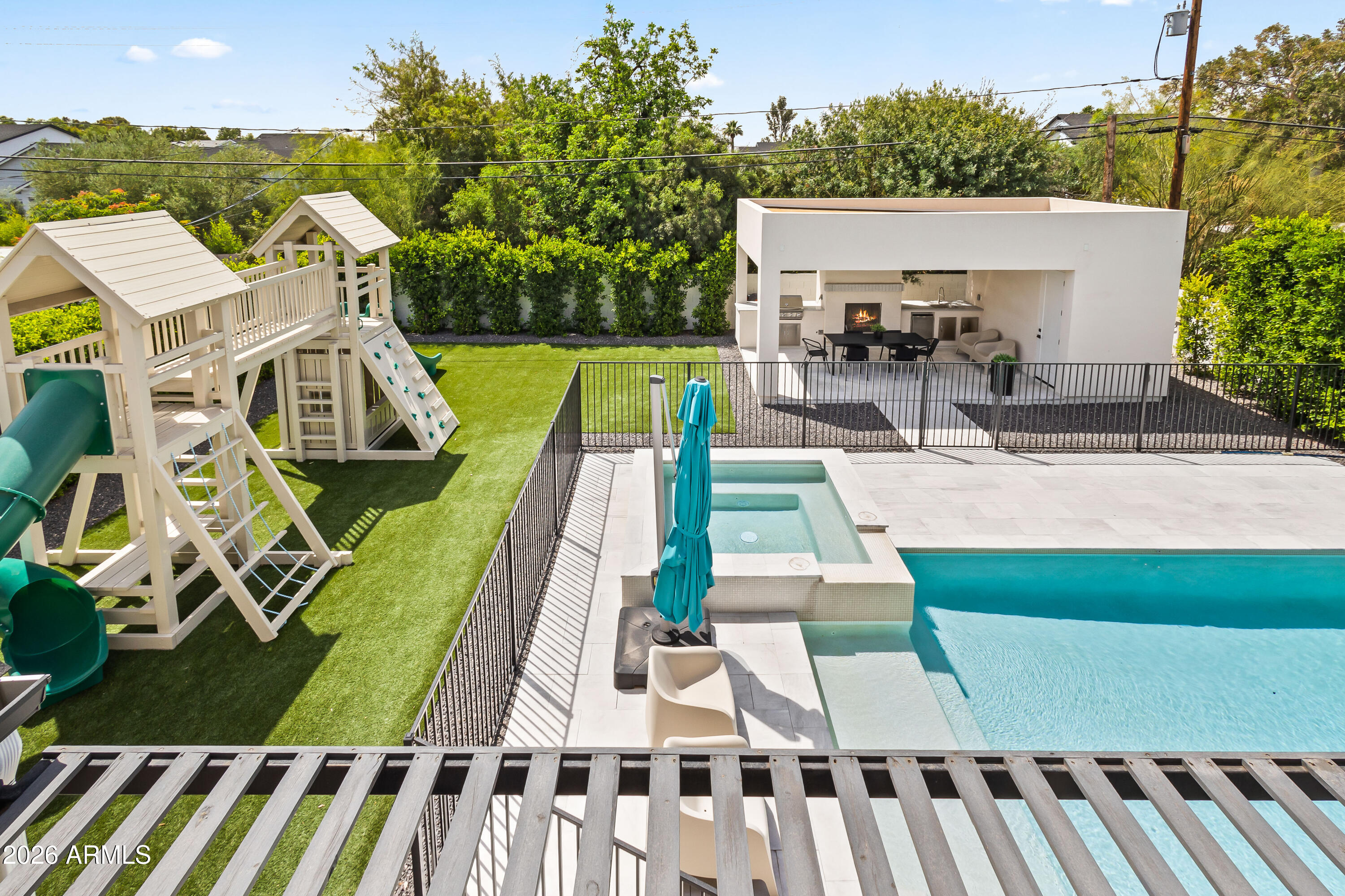 VOYLES TR - Residential