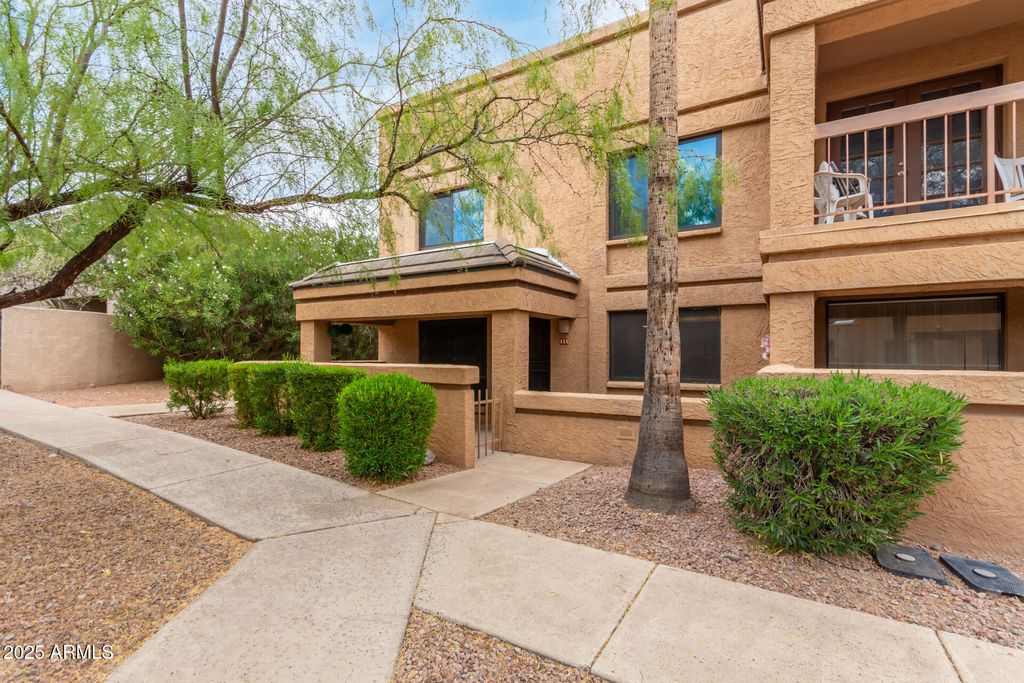 Photo of 14849 N Kings Way #111, Fountain Hills, AZ 85268 (MLS # 6922496)