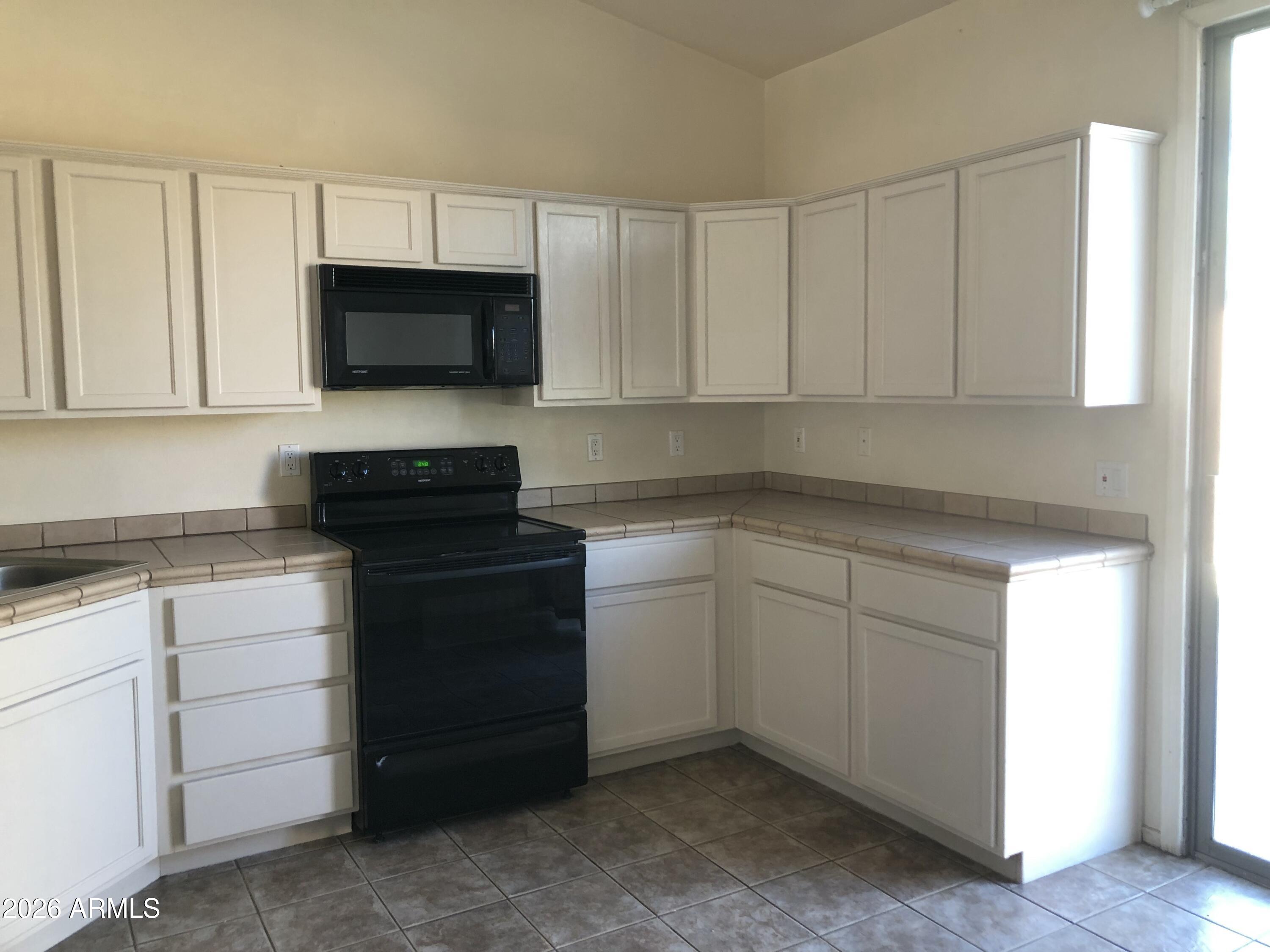 8900 E RAINIER Drive