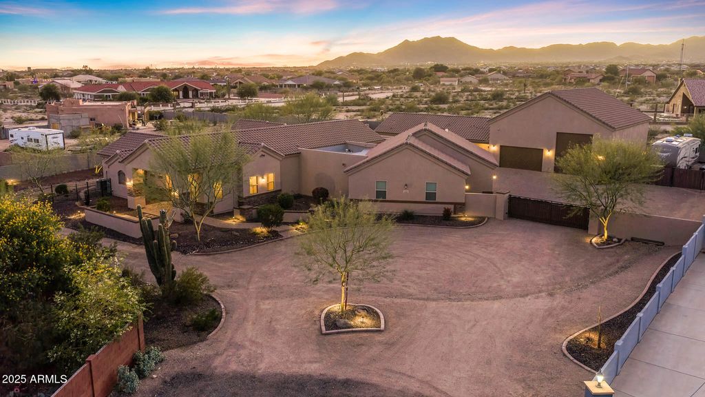 Photo of 19737 W Mariposa Drive, Litchfield Park, AZ 85340 (MLS # 6957394)