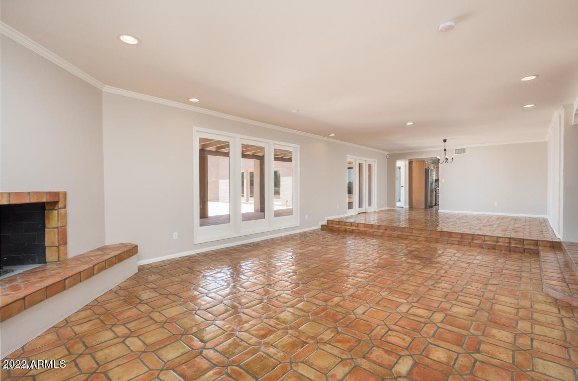 ARROYO HEIGHTS - Residential