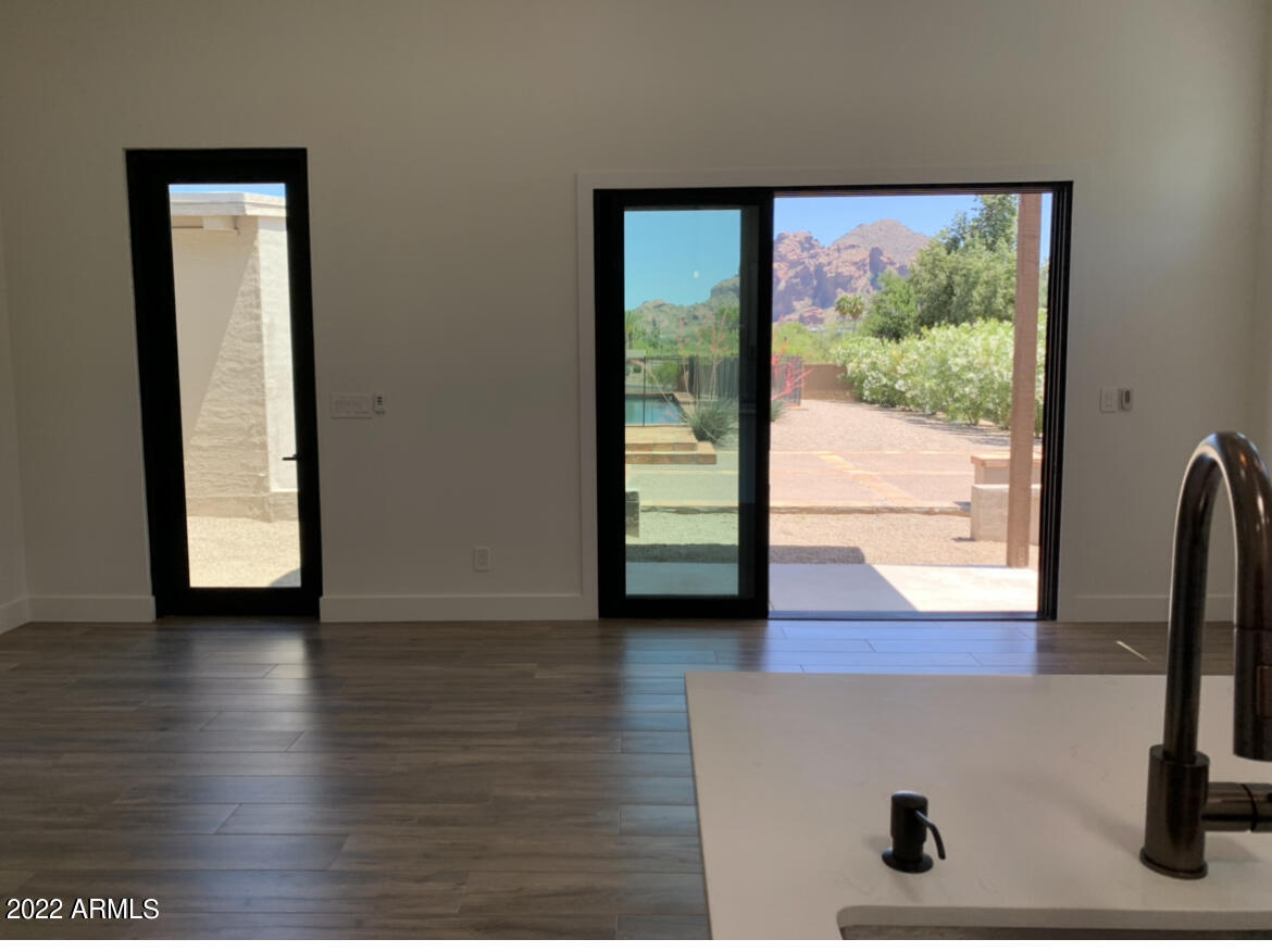 ARROYO HEIGHTS - Residential