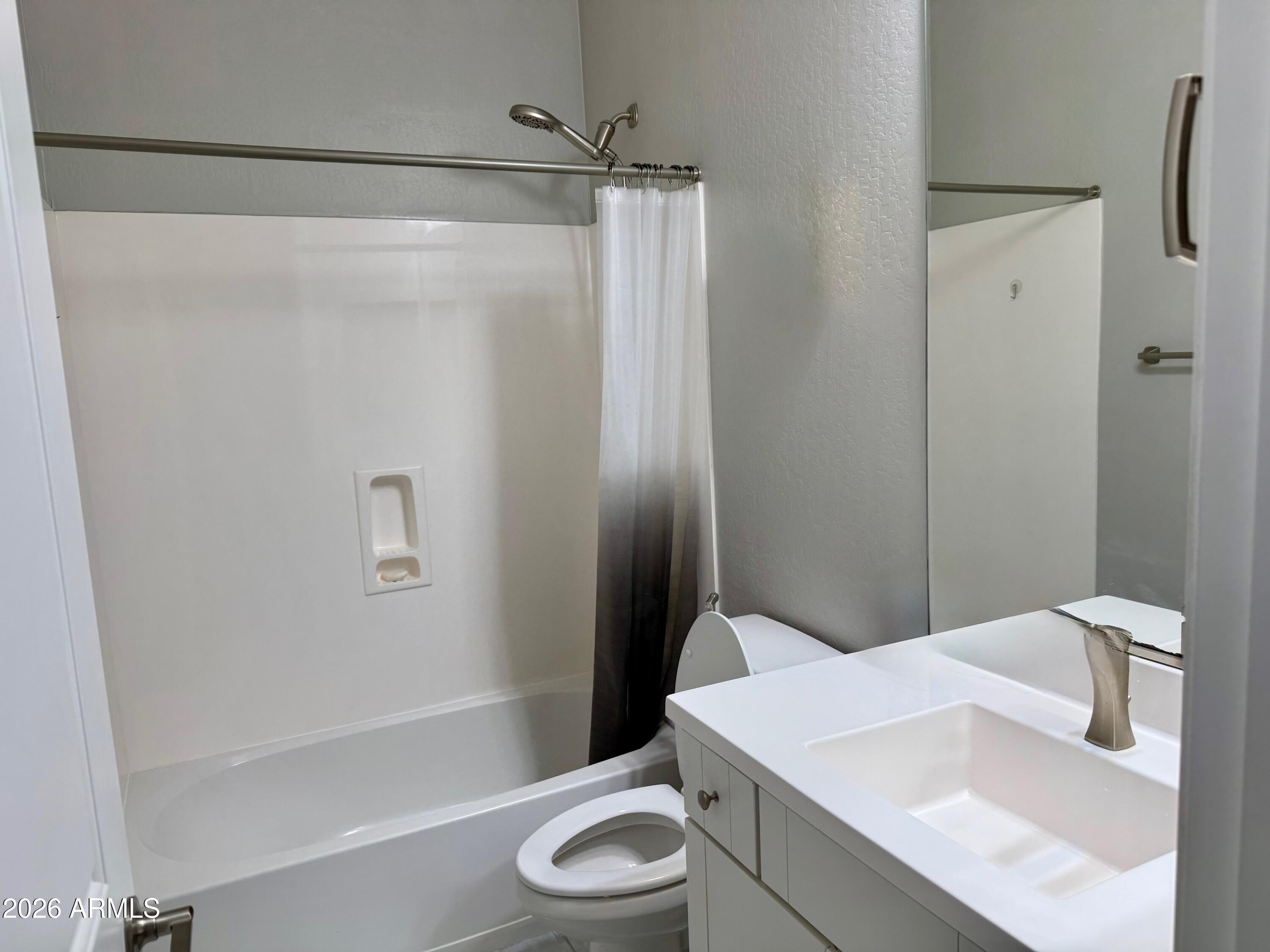 5706 S WINCHESTER --