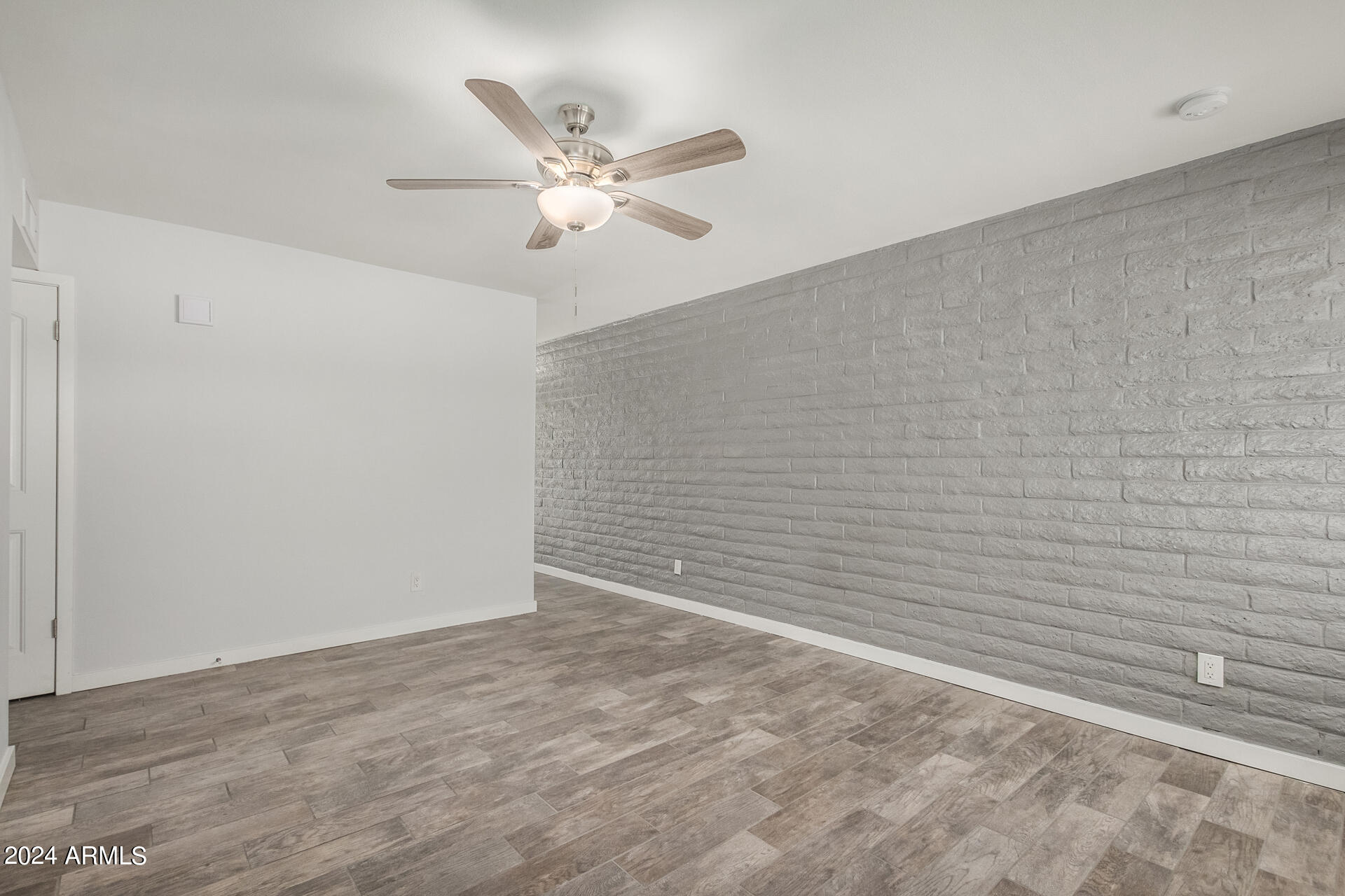 1118 S MCCLINTOCK Drive