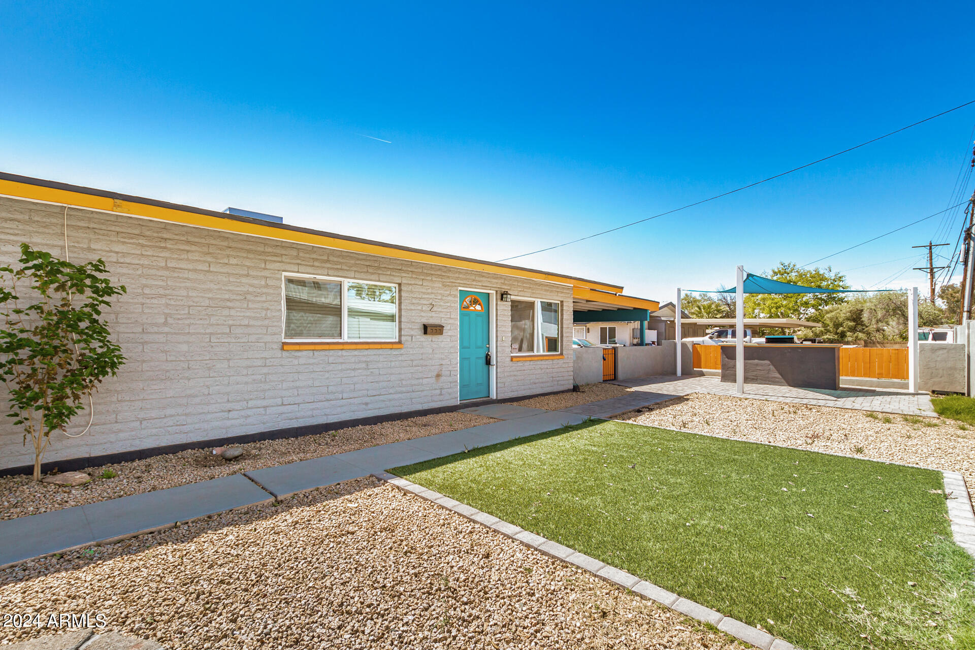 1118 S MCCLINTOCK Drive