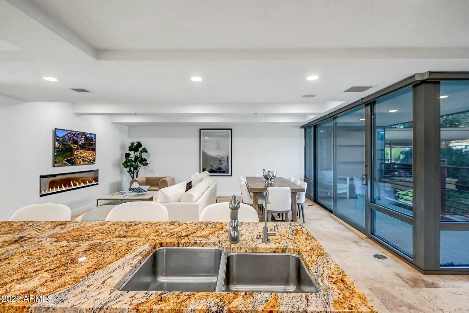 7121 E Rancho Vista Drive Unit 5011