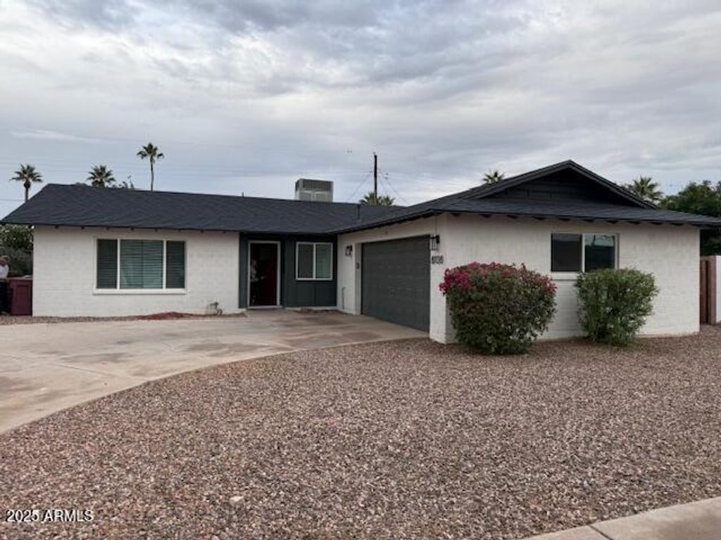 Photo of 8708 E Jackrabbit Road, Scottsdale, AZ 85250 (MLS # 6949342)