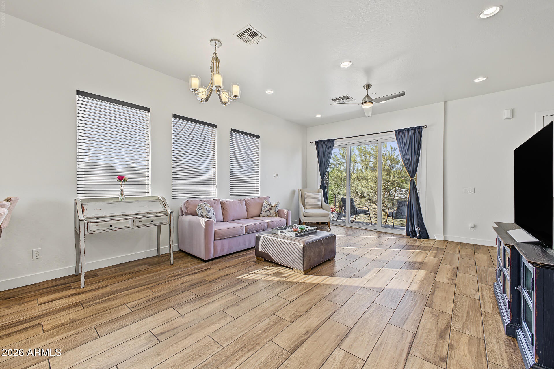 4444 N 25th Street 18