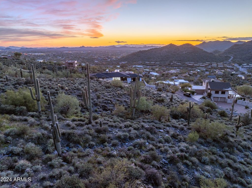 Photo of 6109 E Victoria Drive #-, Cave Creek, AZ 85331 (MLS # 6947044)