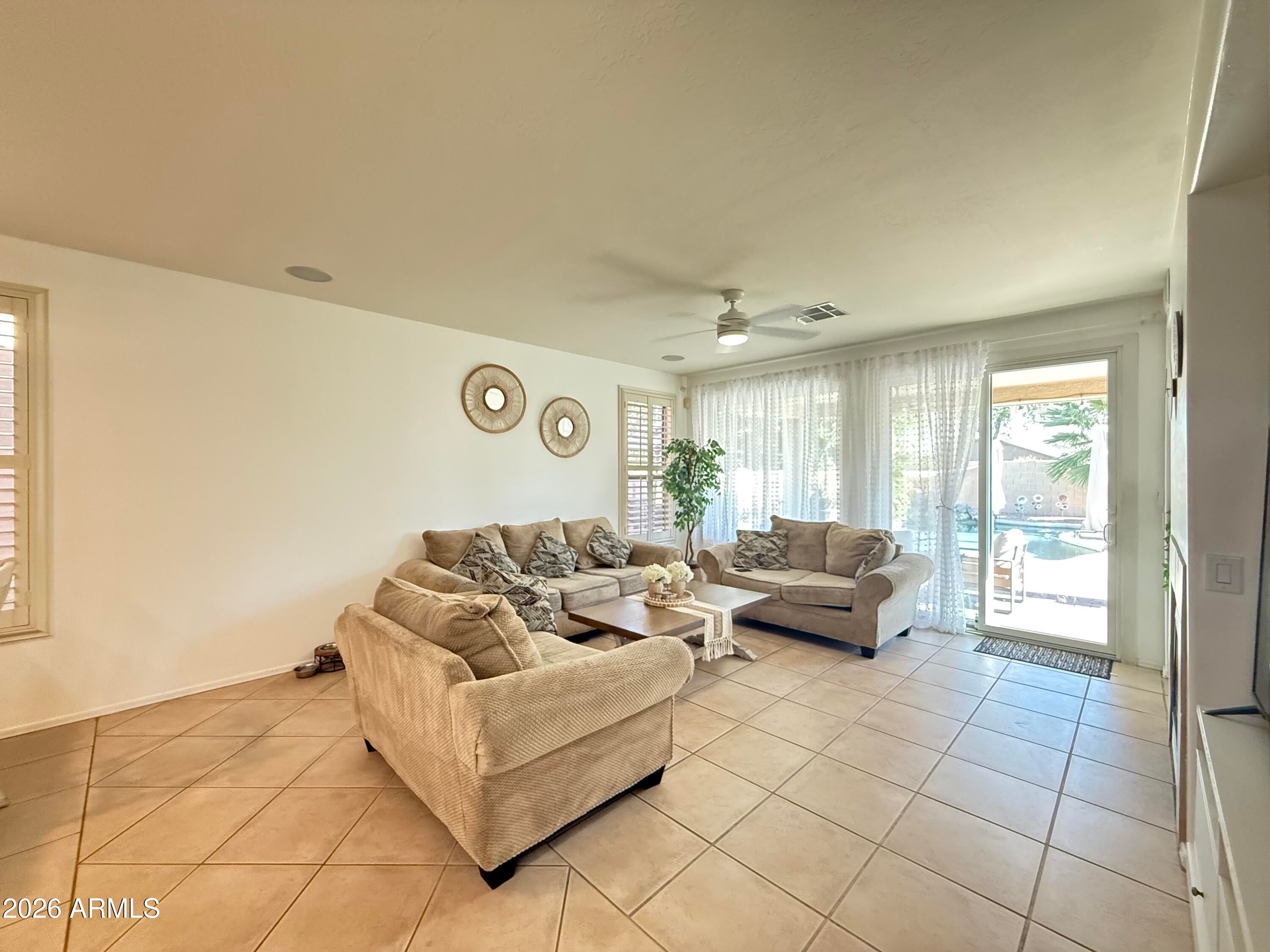 757 W ALOE Place