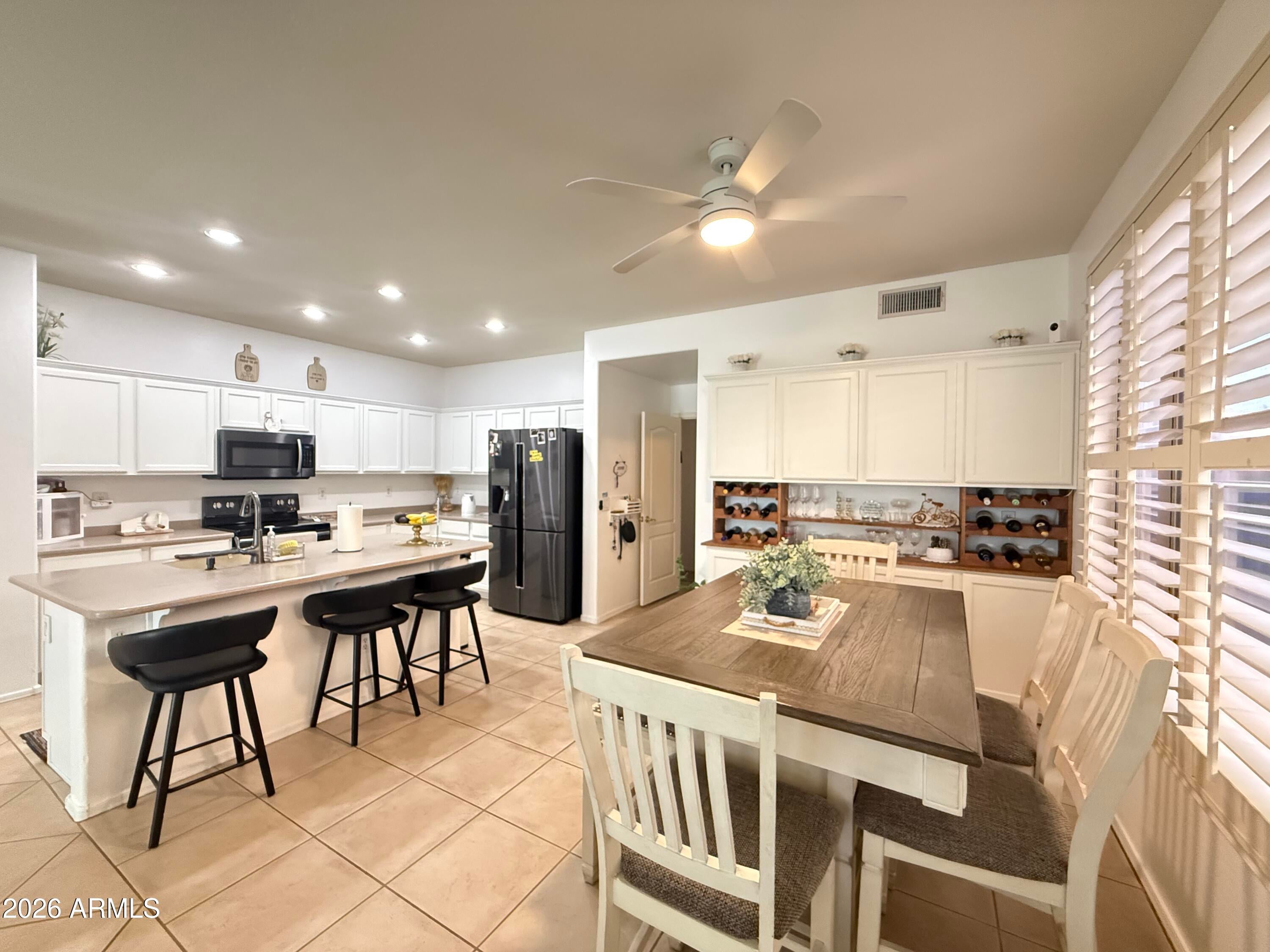 757 W ALOE Place