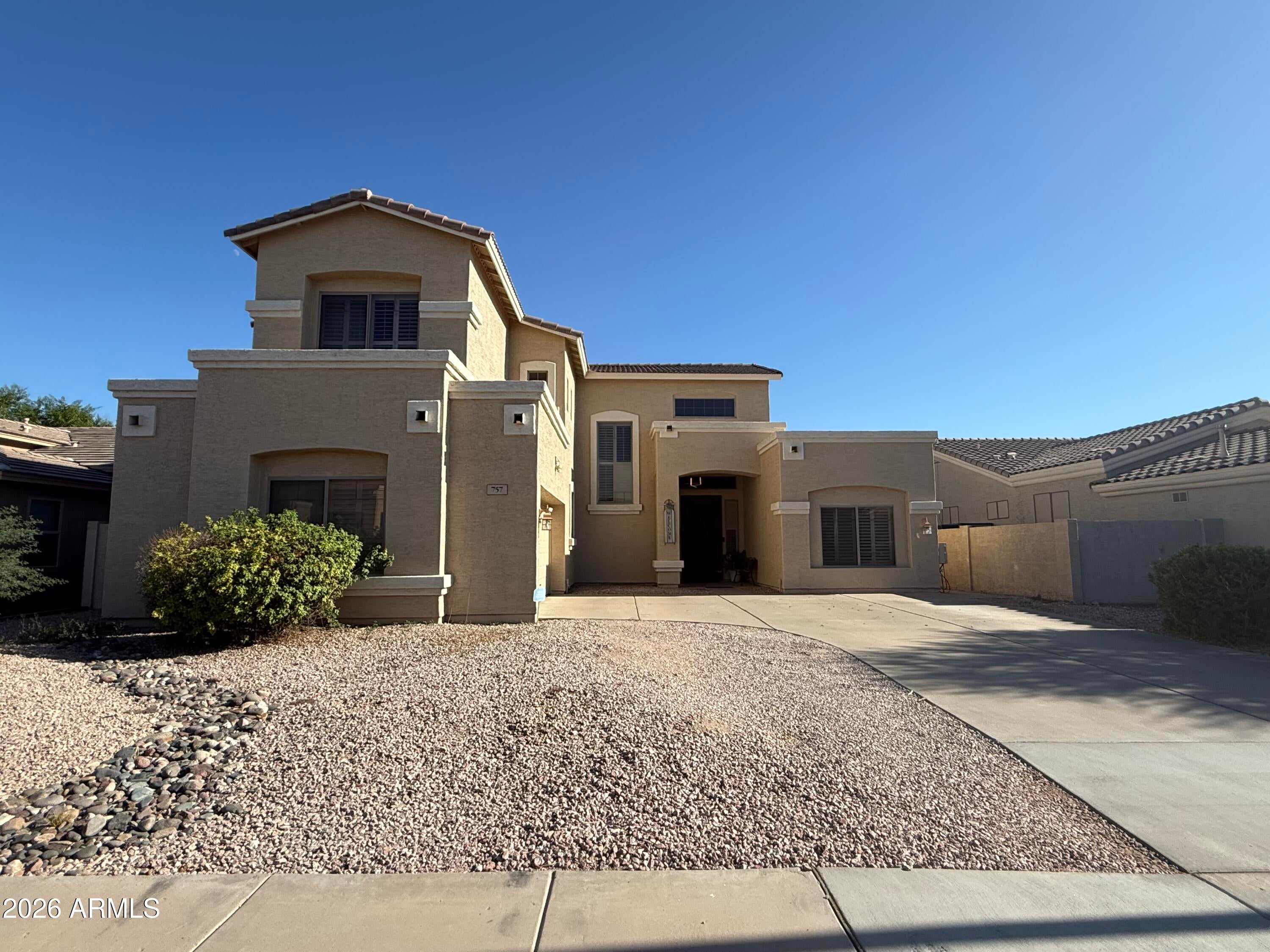 757 W ALOE Place
