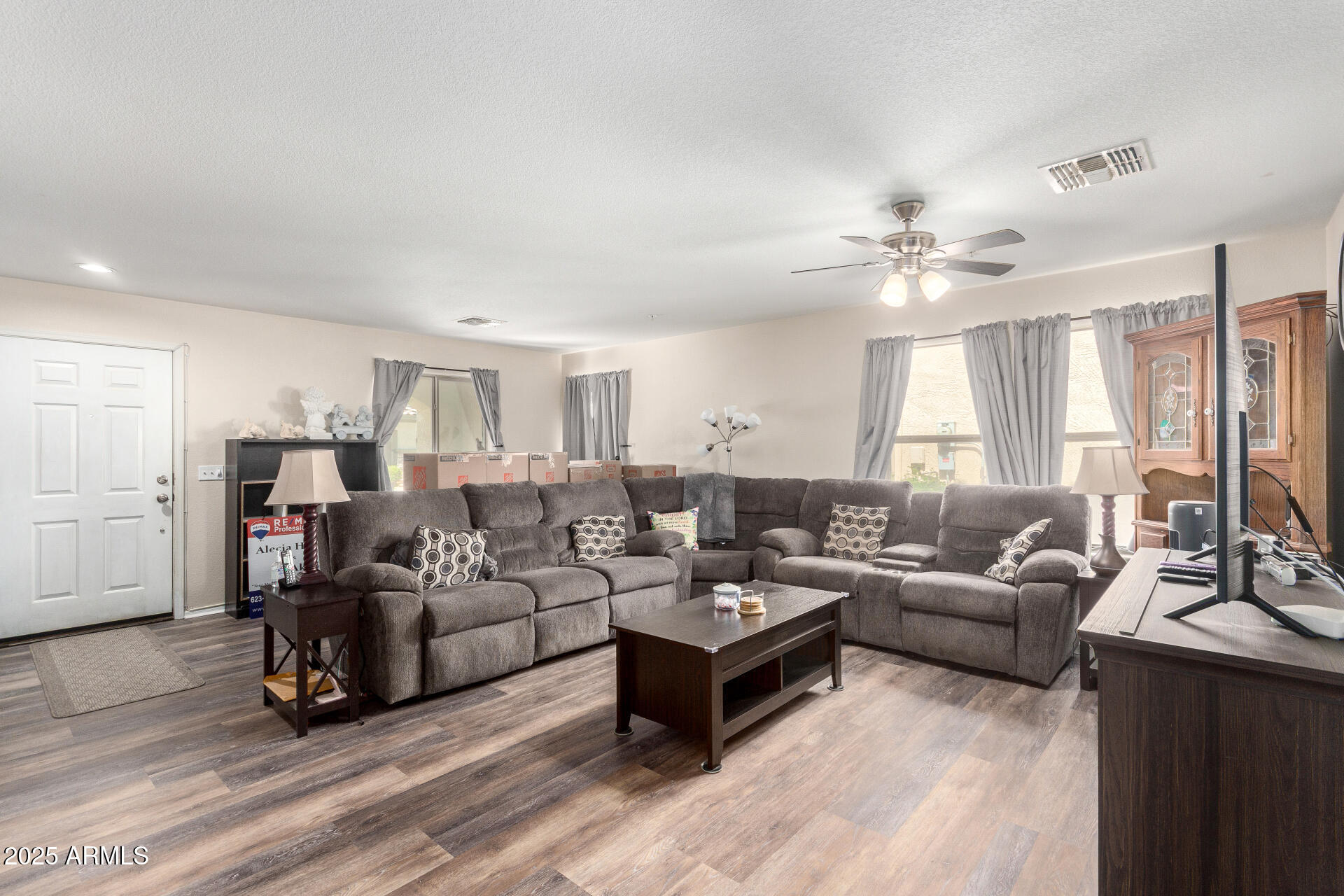 Homes 2 18525 W Valerie Drive