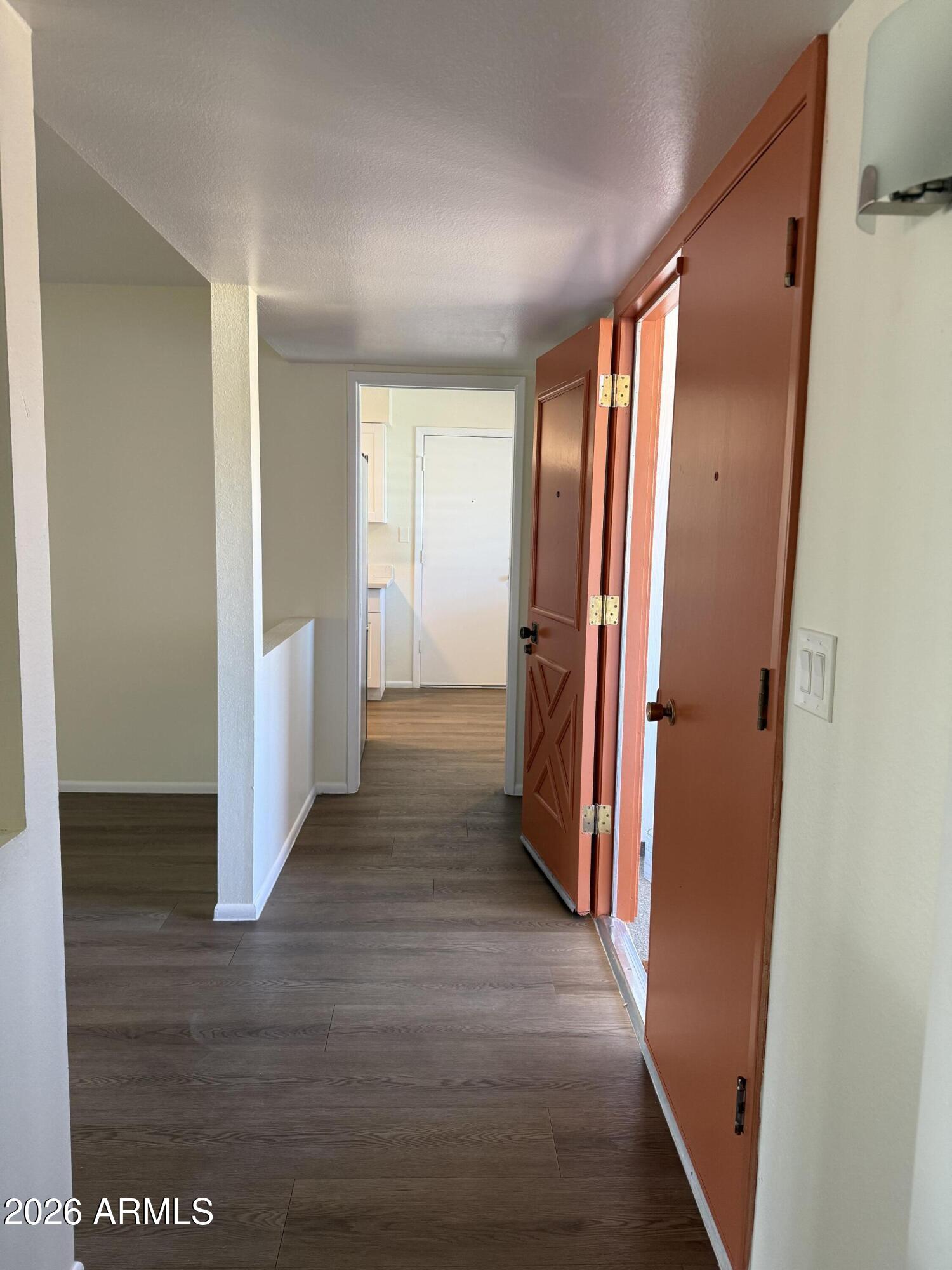 10217 W MISSION Lane W