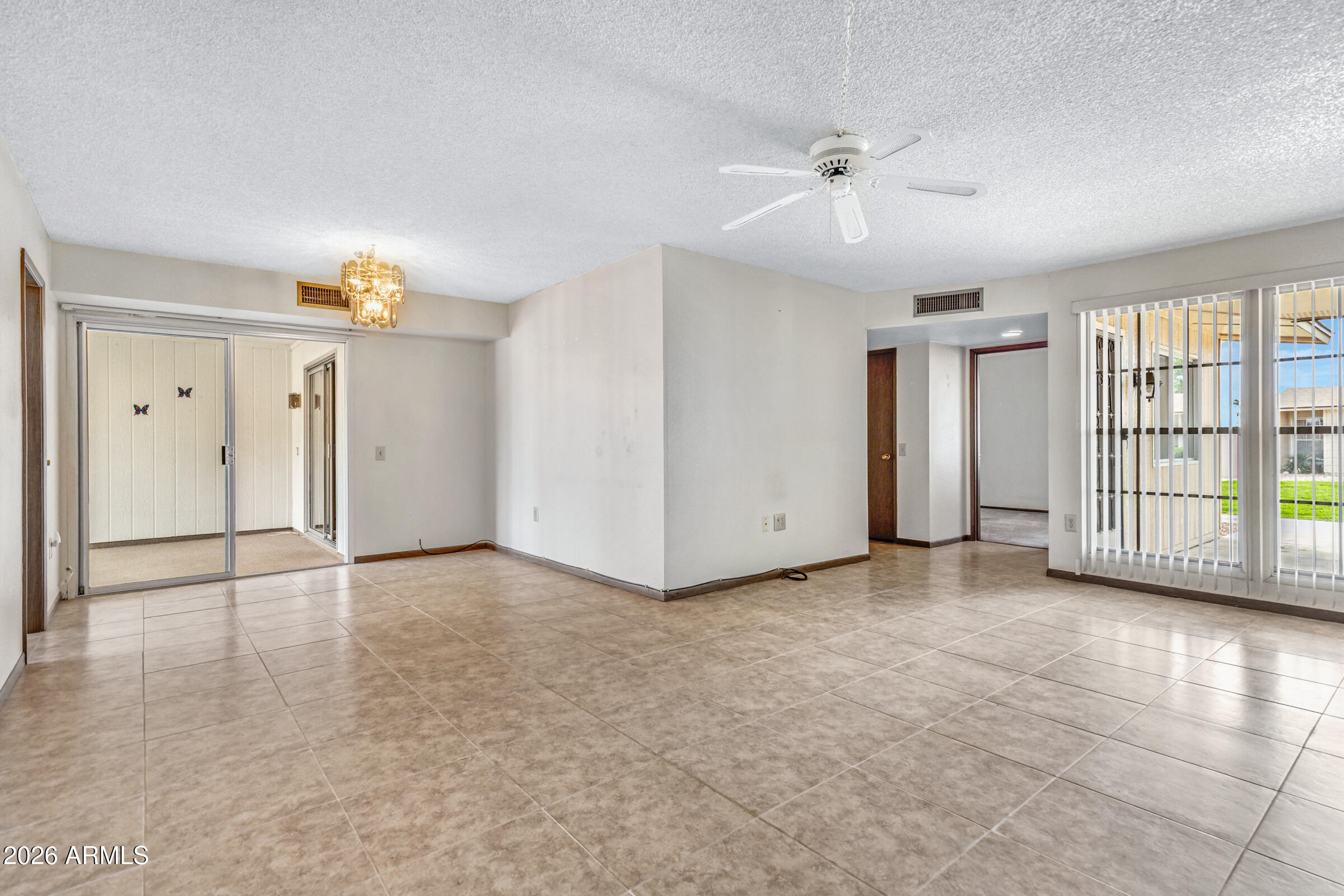 10737 W SANTA FE Drive