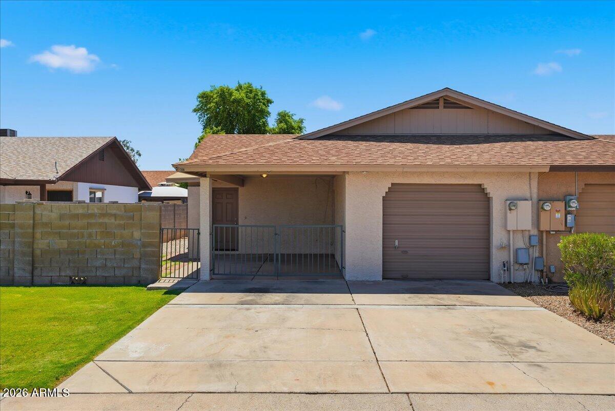 1837 E INTREPID Avenue