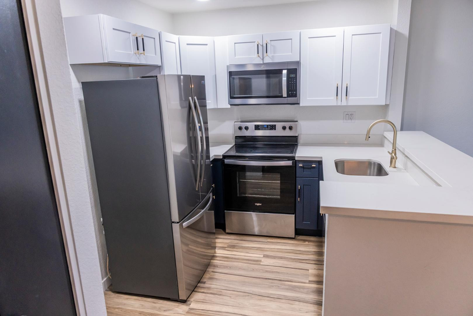 2301 E University Drive Unit 173