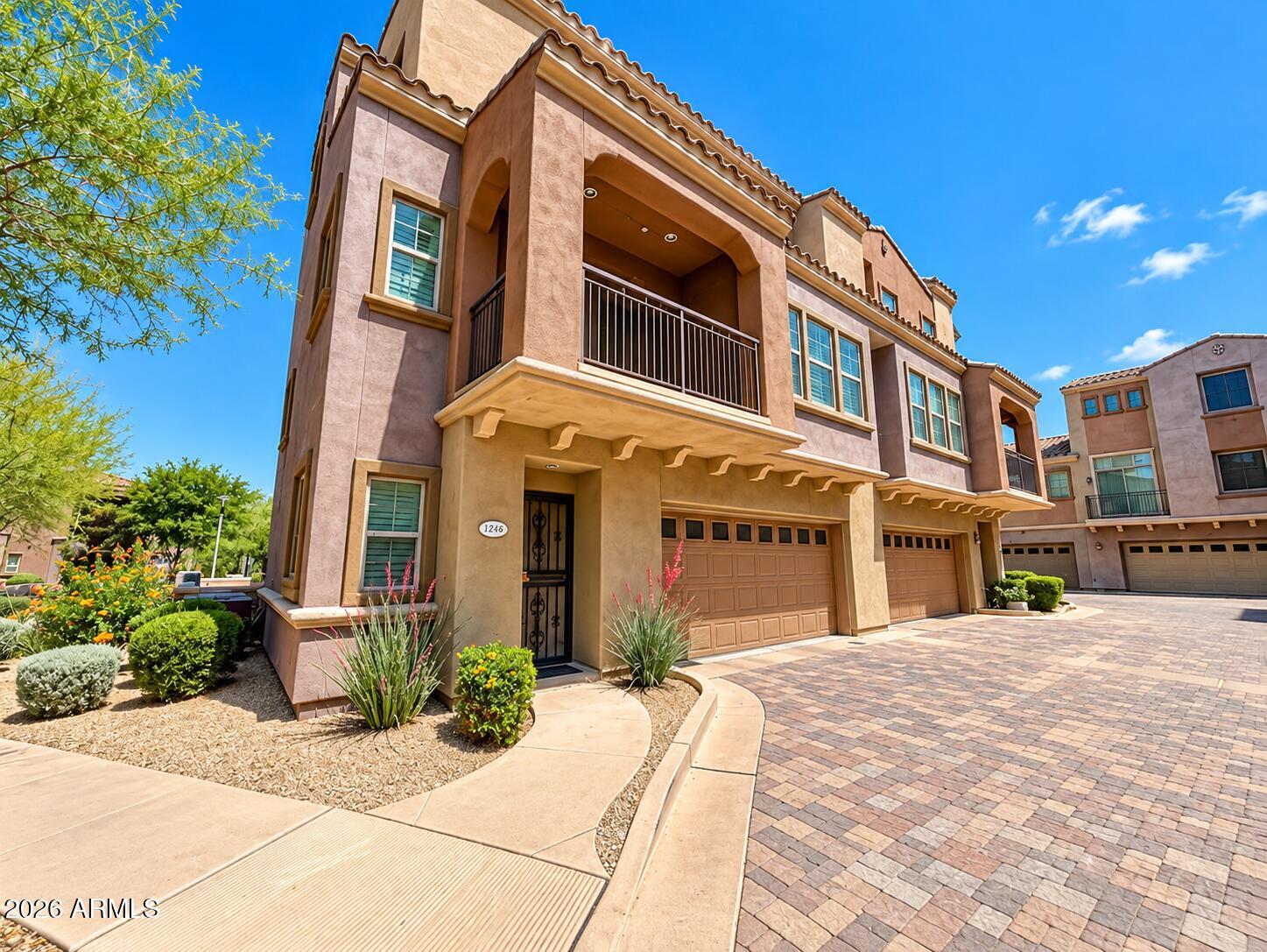 3935 E ROUGH RIDER Road 1268