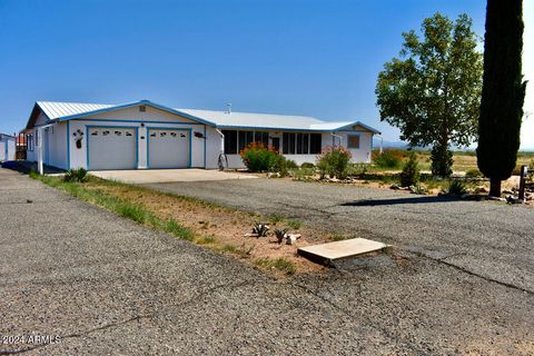 A home in Pearce