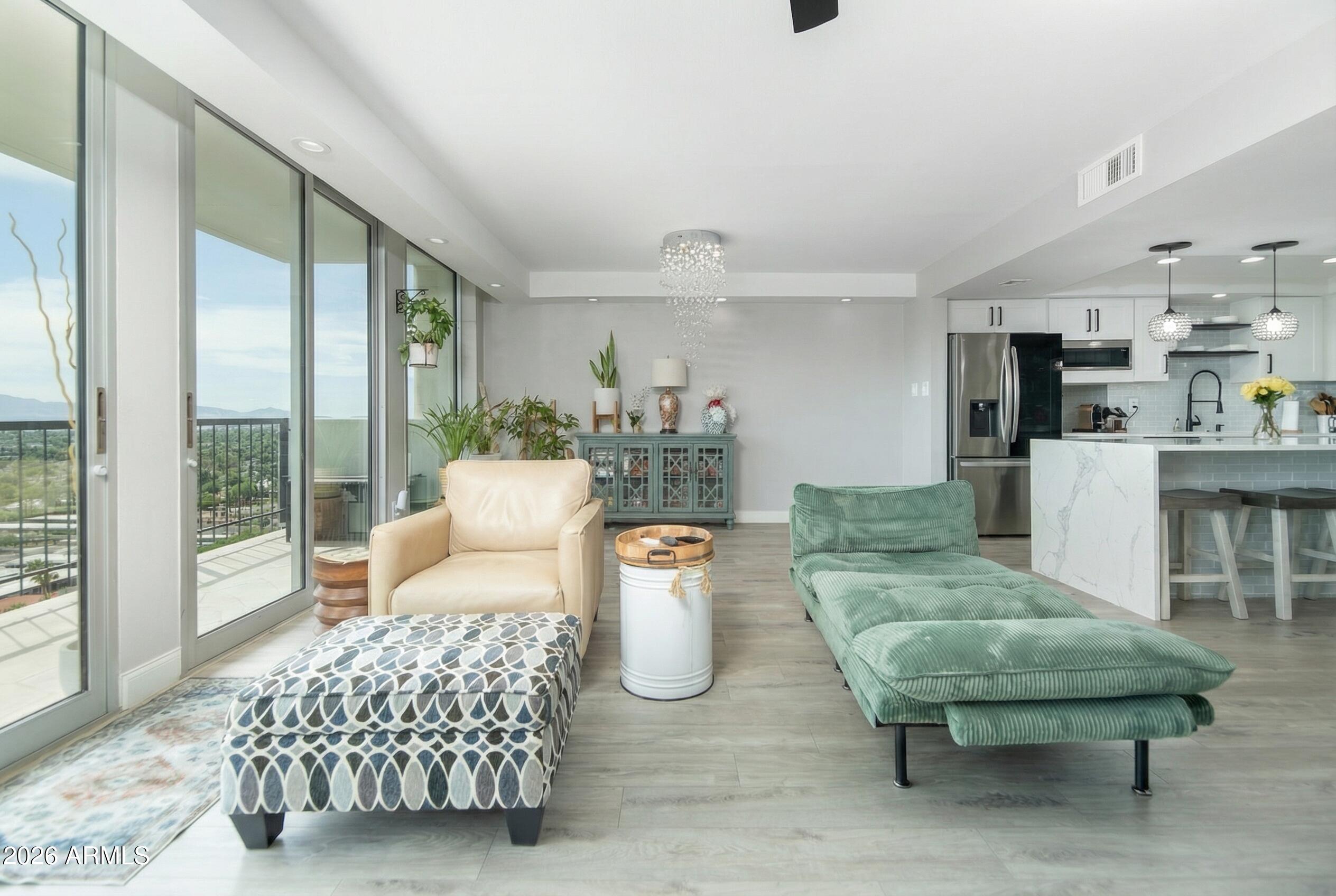 2323 N CENTRAL Avenue 1702