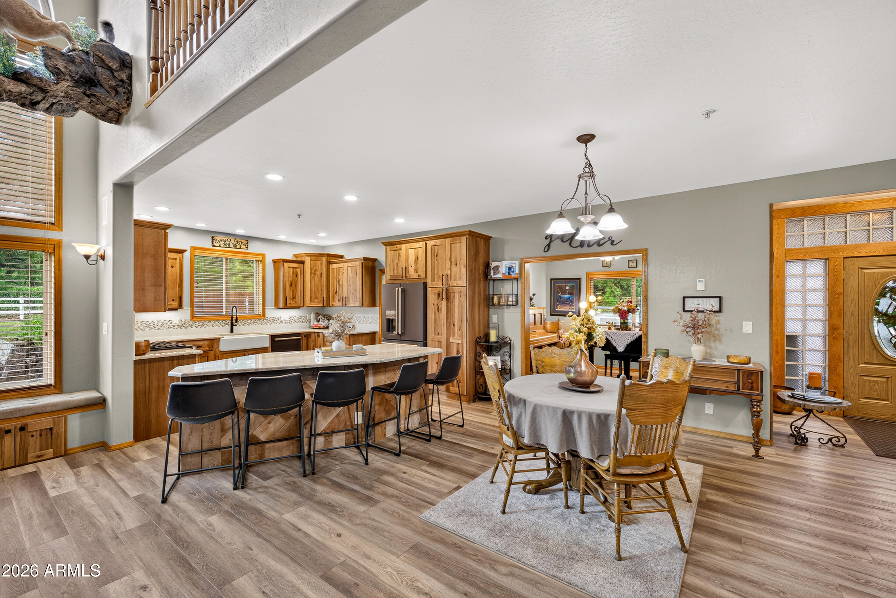 2705 W Creighton Drive
