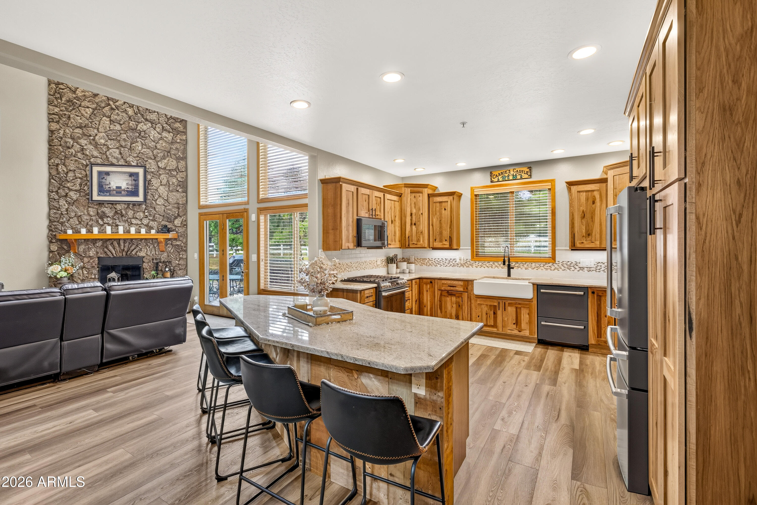 2705 W Creighton Drive