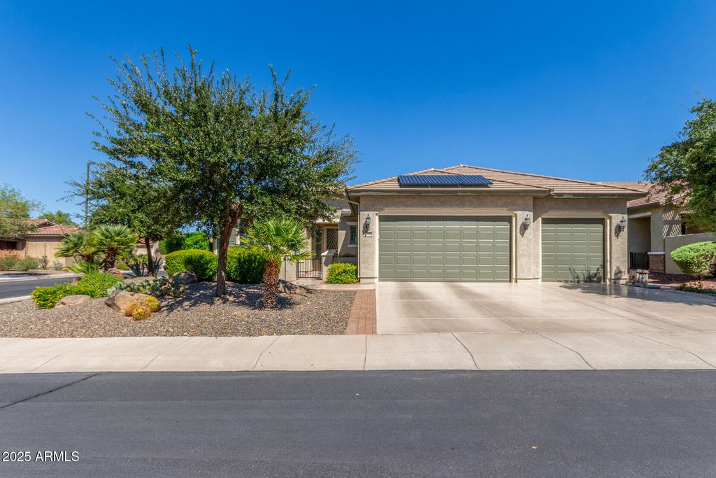 Photo of 26704 W Tonopah Drive, Buckeye, AZ 85396 (MLS # 6927182)