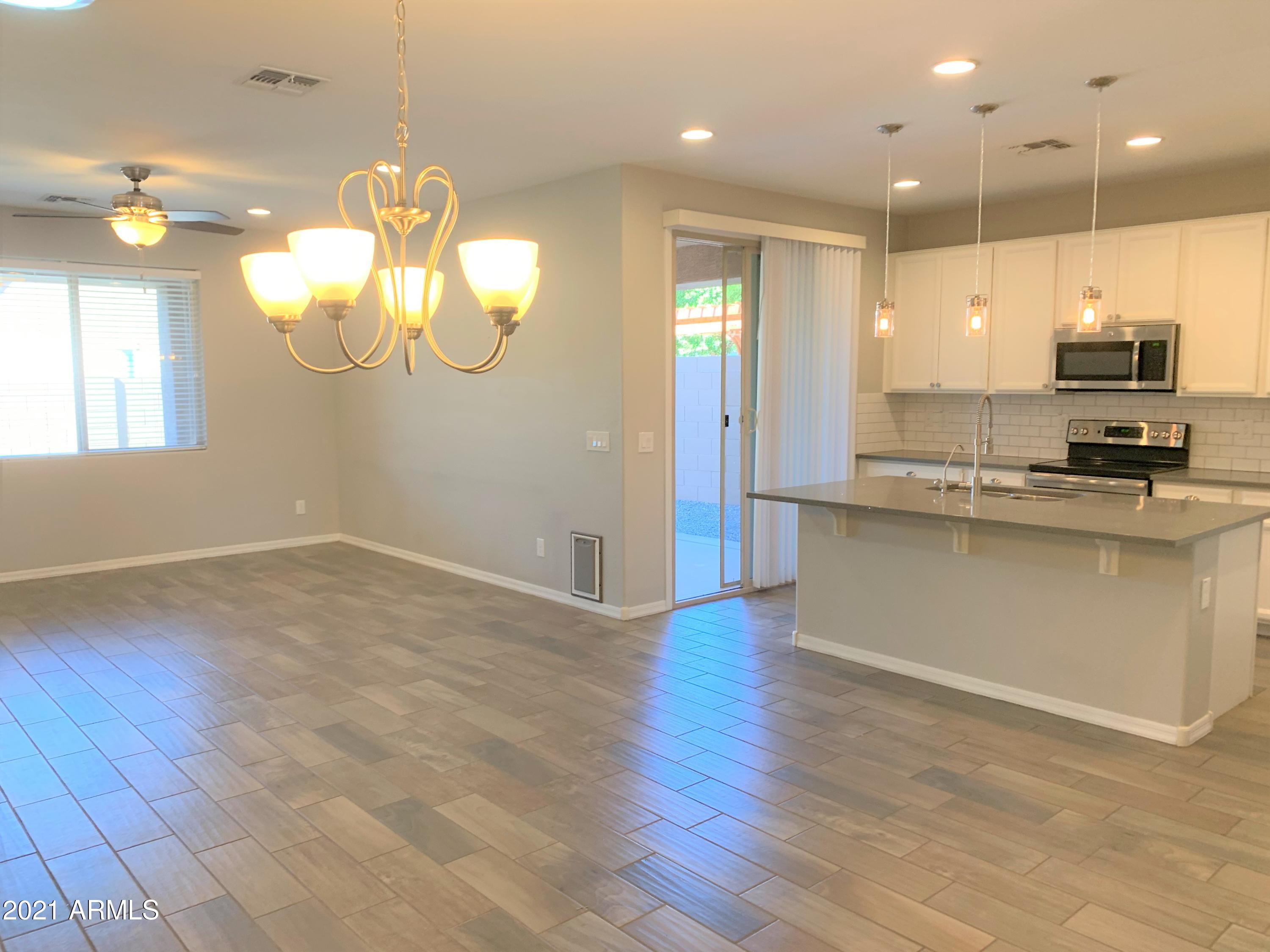 334 N 79th Place