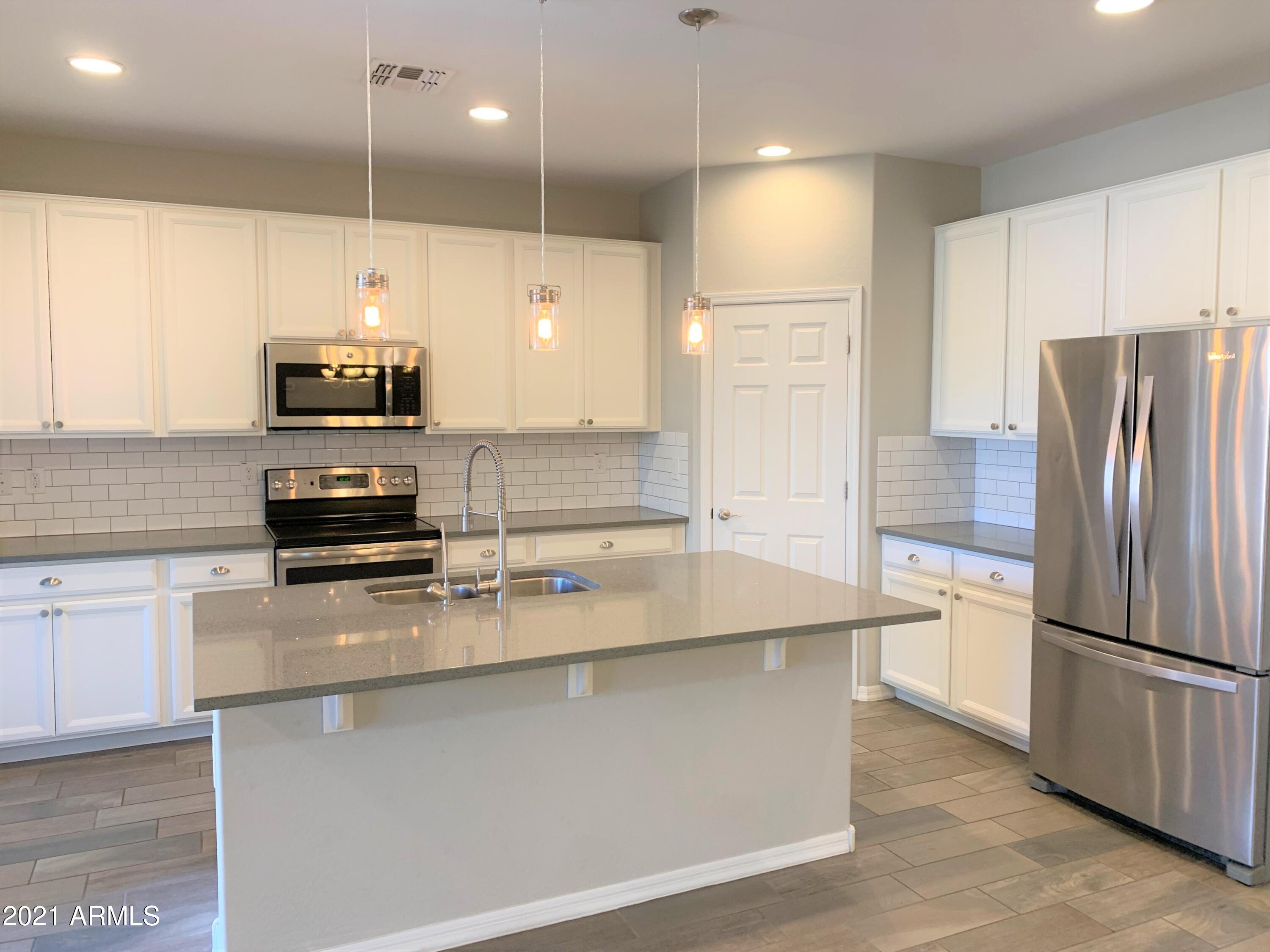 334 N 79th Place