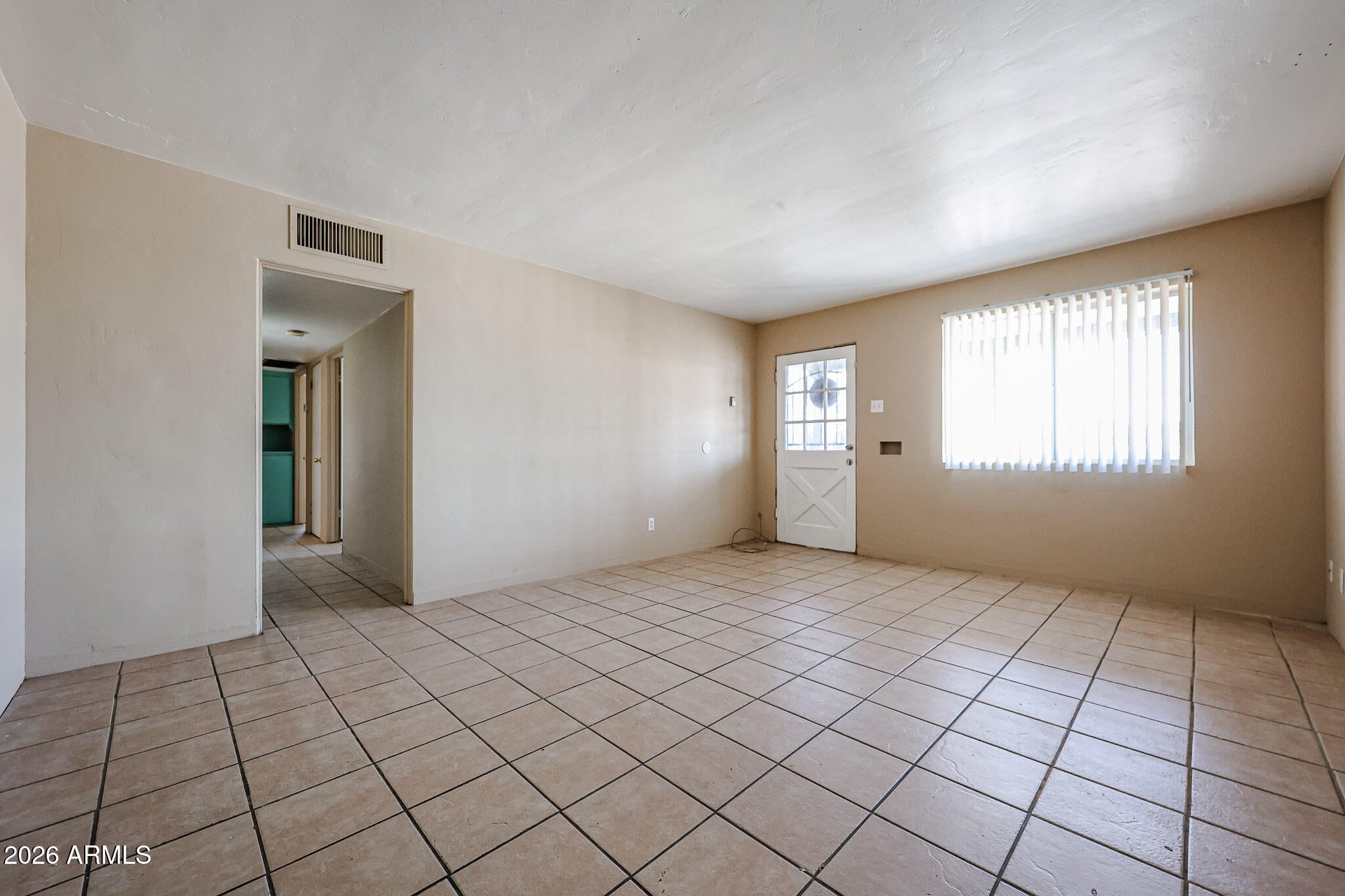 1933 W Mitchell Drive
