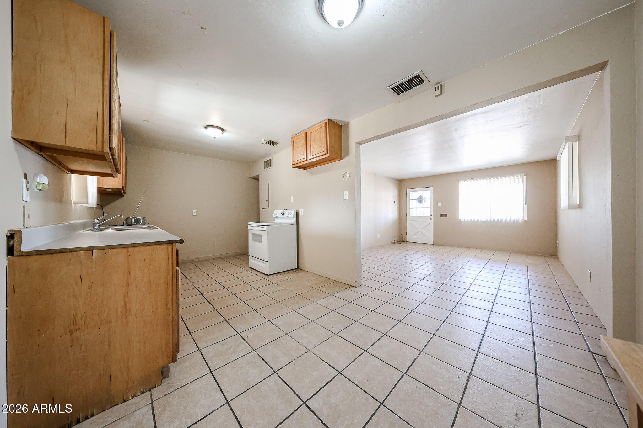 1933 W Mitchell Drive