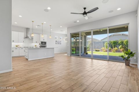 2831 W CHEVELON Drive San Tan Valley AZ 85144