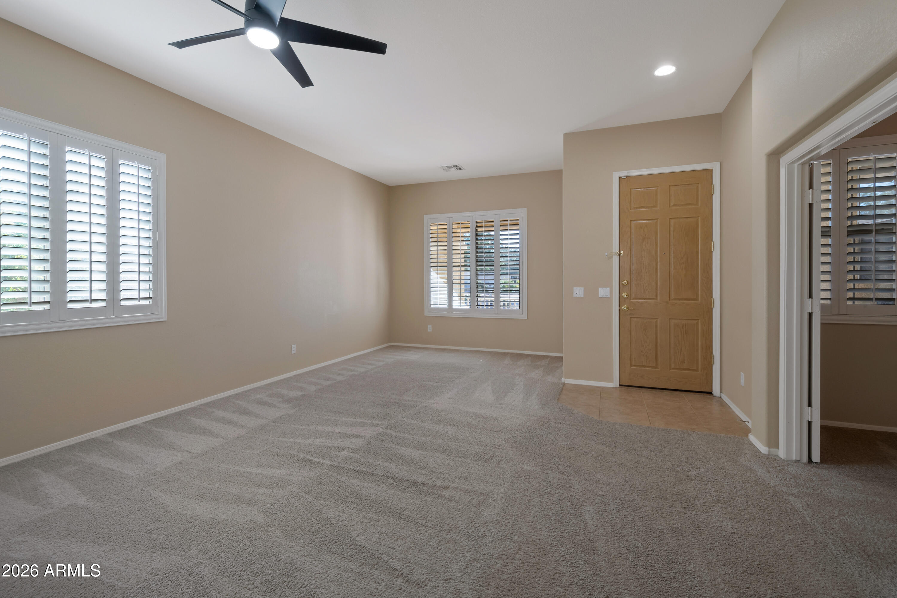 1912 E FLINTLOCK Way