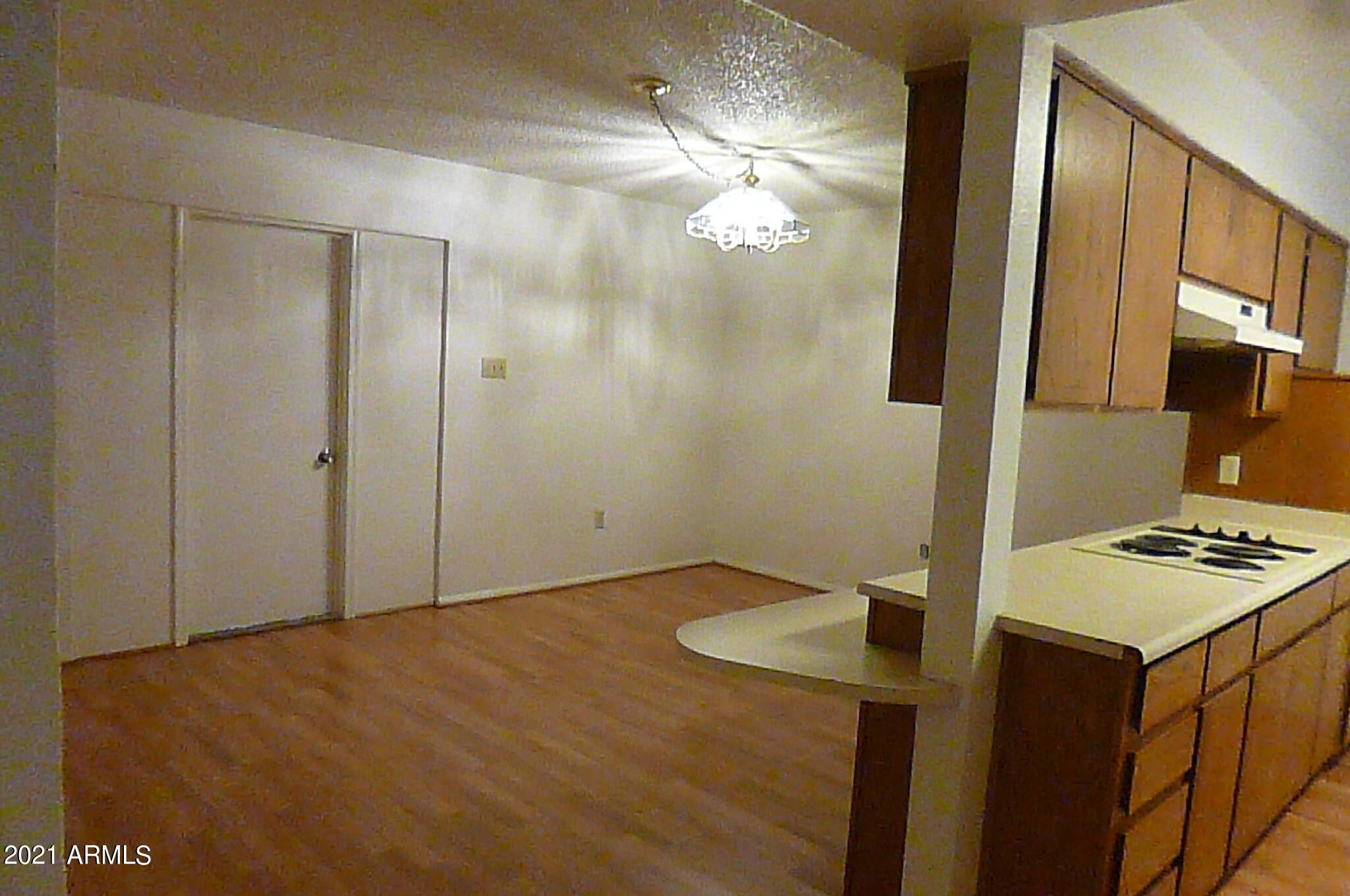 2246 W CORRINE Drive