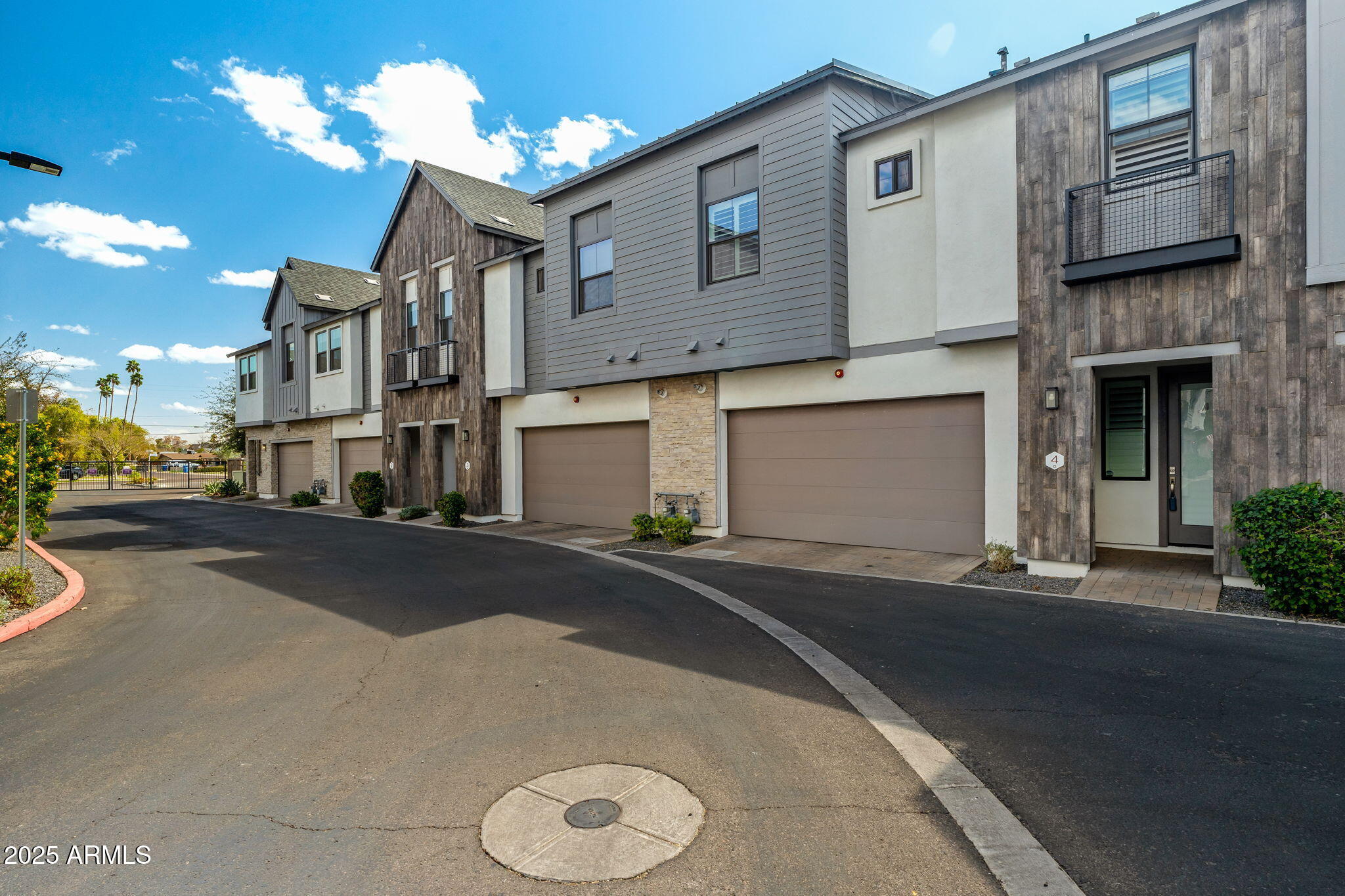 3200 N 39TH Street 4