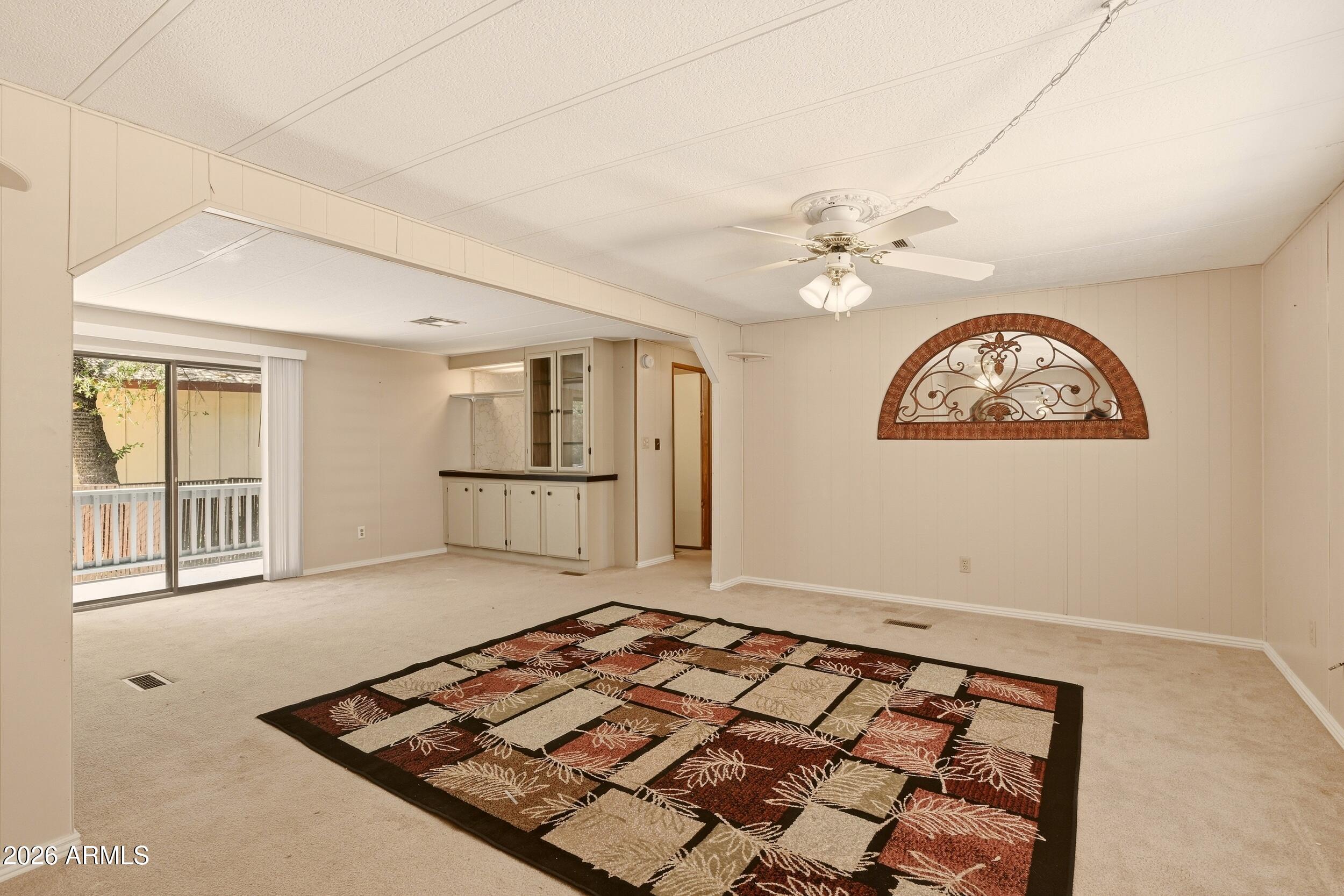 505 W JONES Drive
