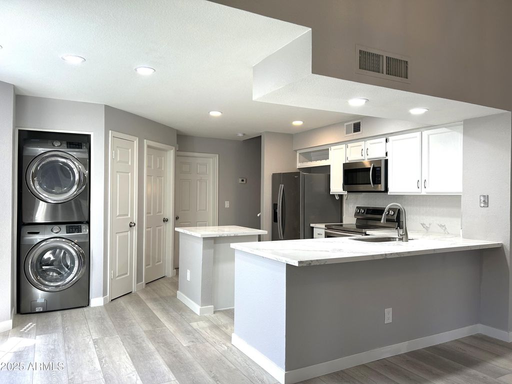 Photo of 2333 E Southern Avenue #2040, Tempe, AZ 85282 (MLS # 6904900)