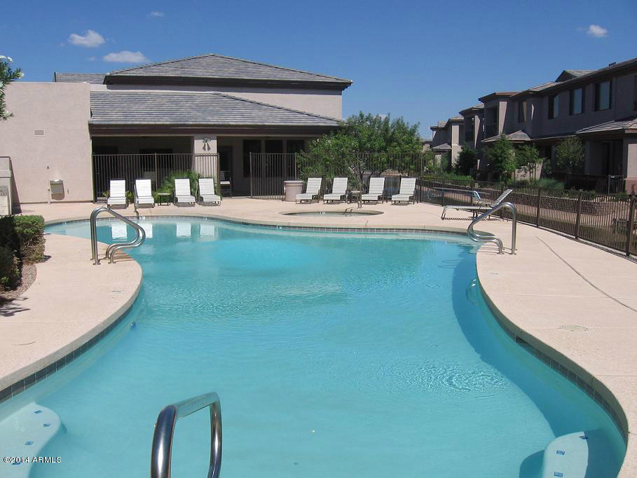 705 W QUEEN CREEK Road 2194