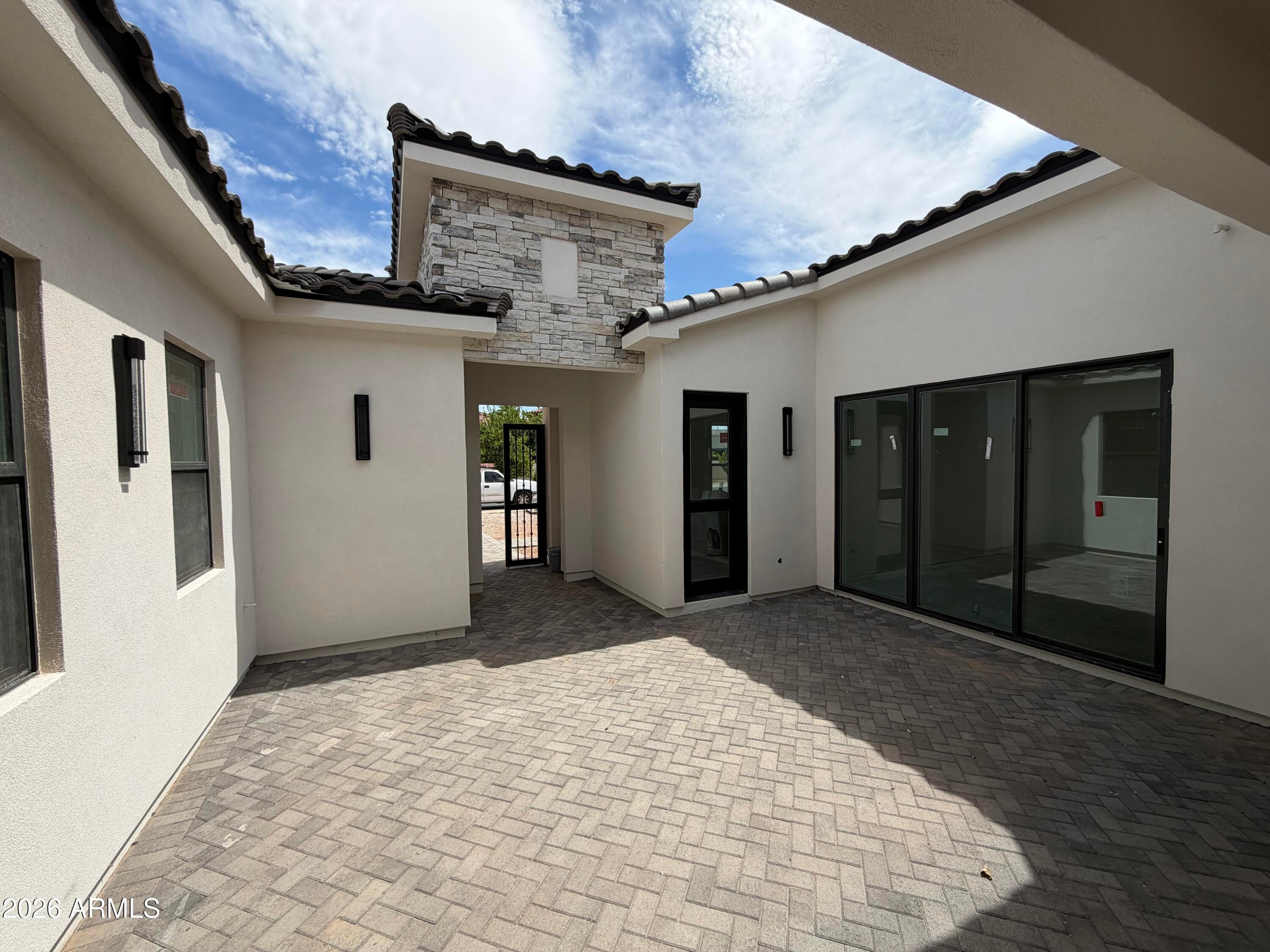 5620 S GEMSTONE Drive