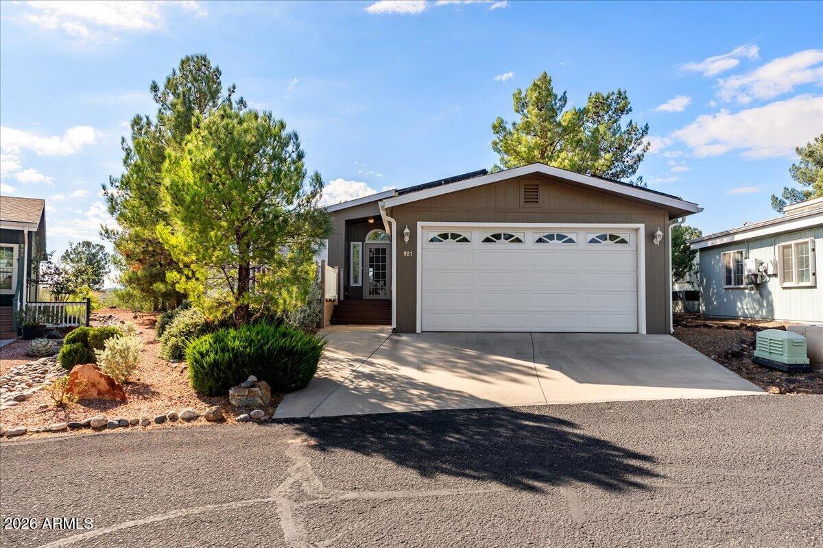 981 W On The Greens Boulevard