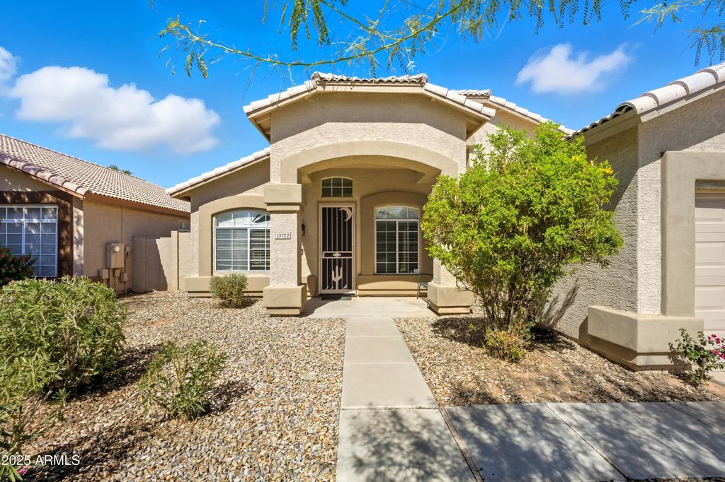 Photo of 13722 W Vernon Avenue, Goodyear, AZ 85395 (MLS # 6929774)