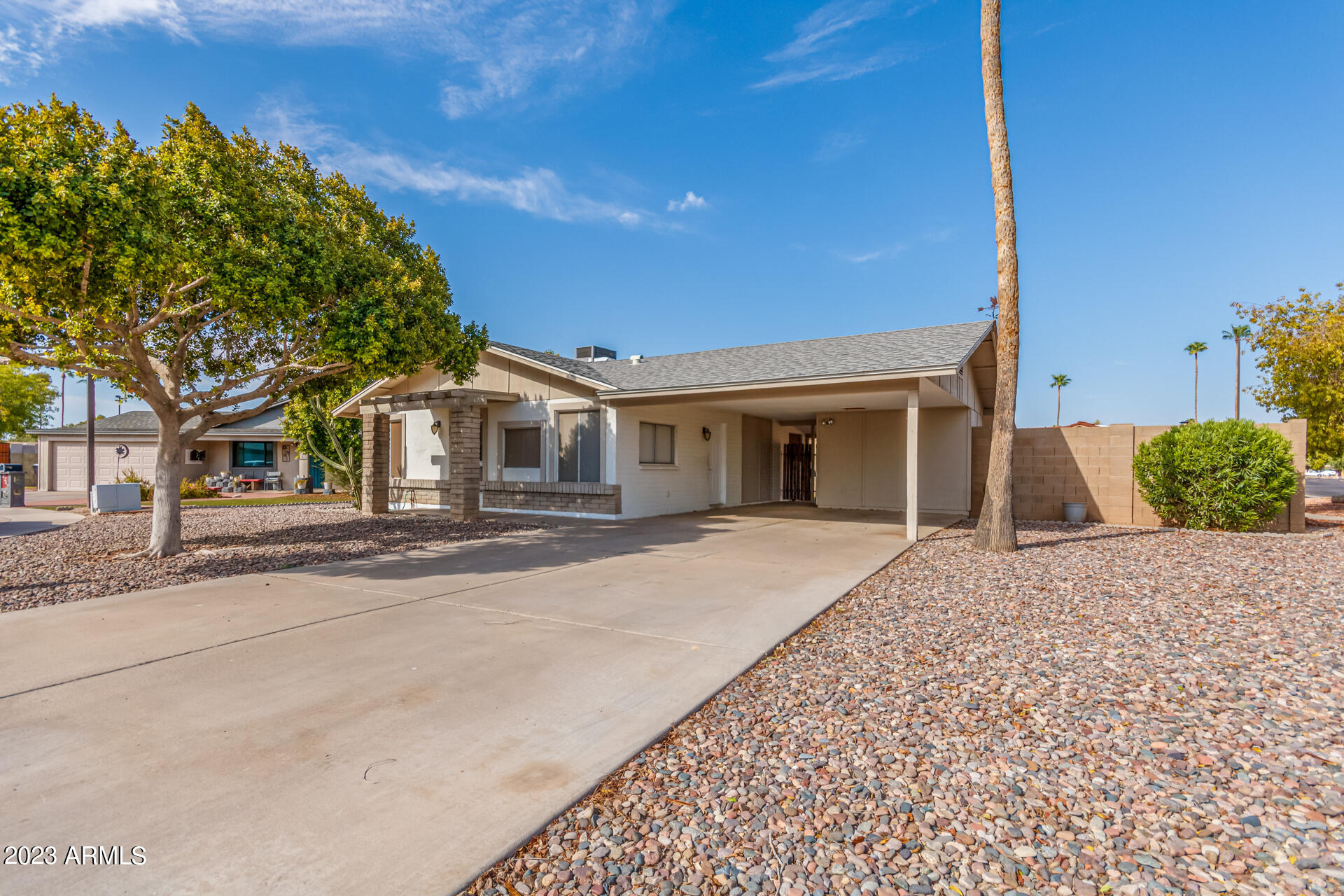 Photo 3 of 31 of 2253 W JAVELINA Avenue house