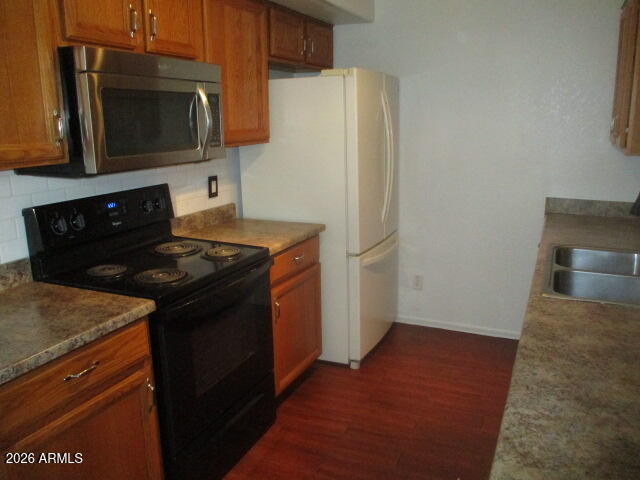 16202 N DESERT SAGE Street