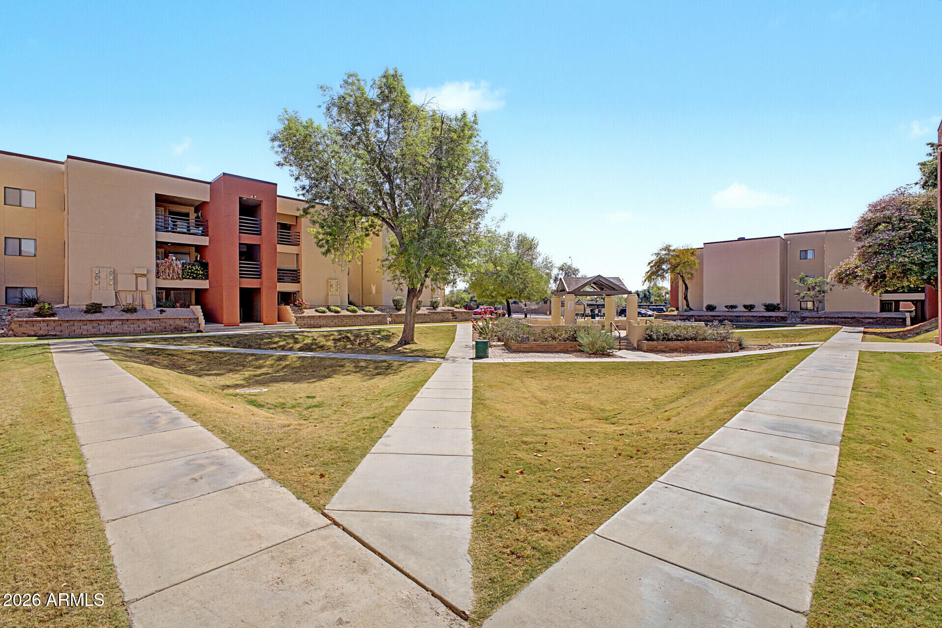 1340 N RECKER Road 143