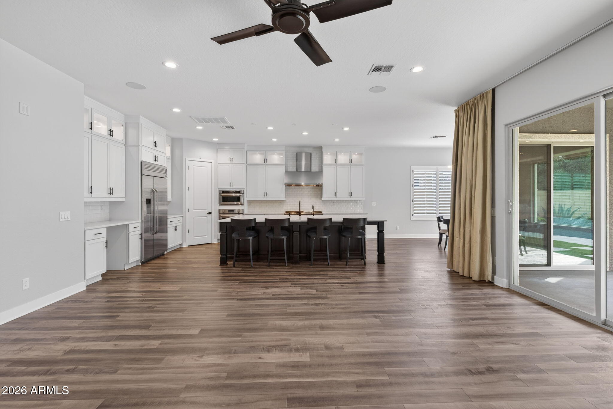 1111 E HOLLAND PARK Drive