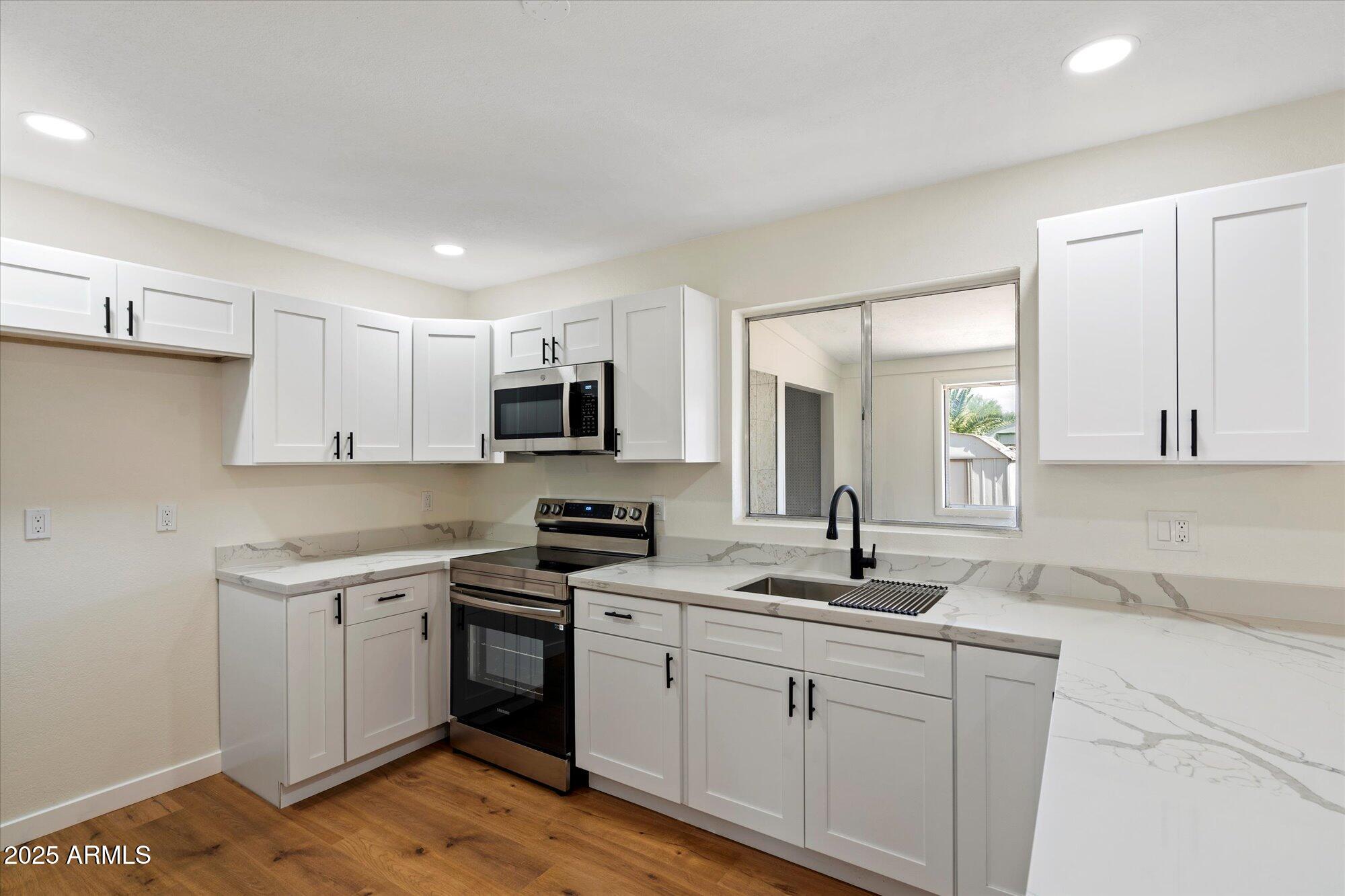 102 W 17TH Avenue